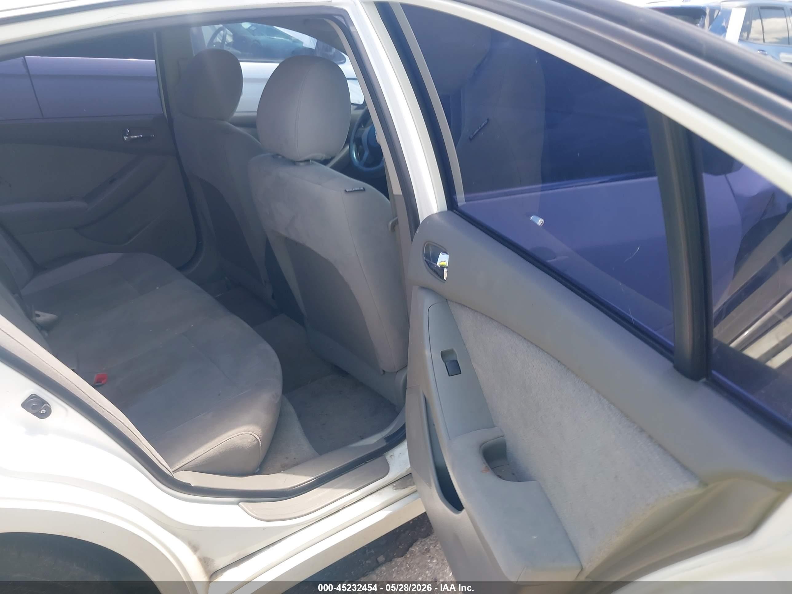 2012 Nissan Altima 2.5 White vin: 1N4AL2AP4CC244570
