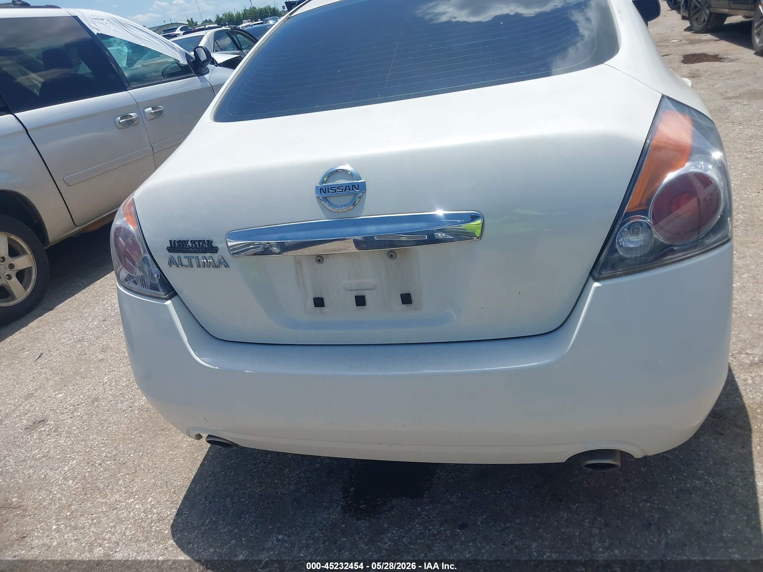 2012 Nissan Altima 2.5 White vin: 1N4AL2AP4CC244570