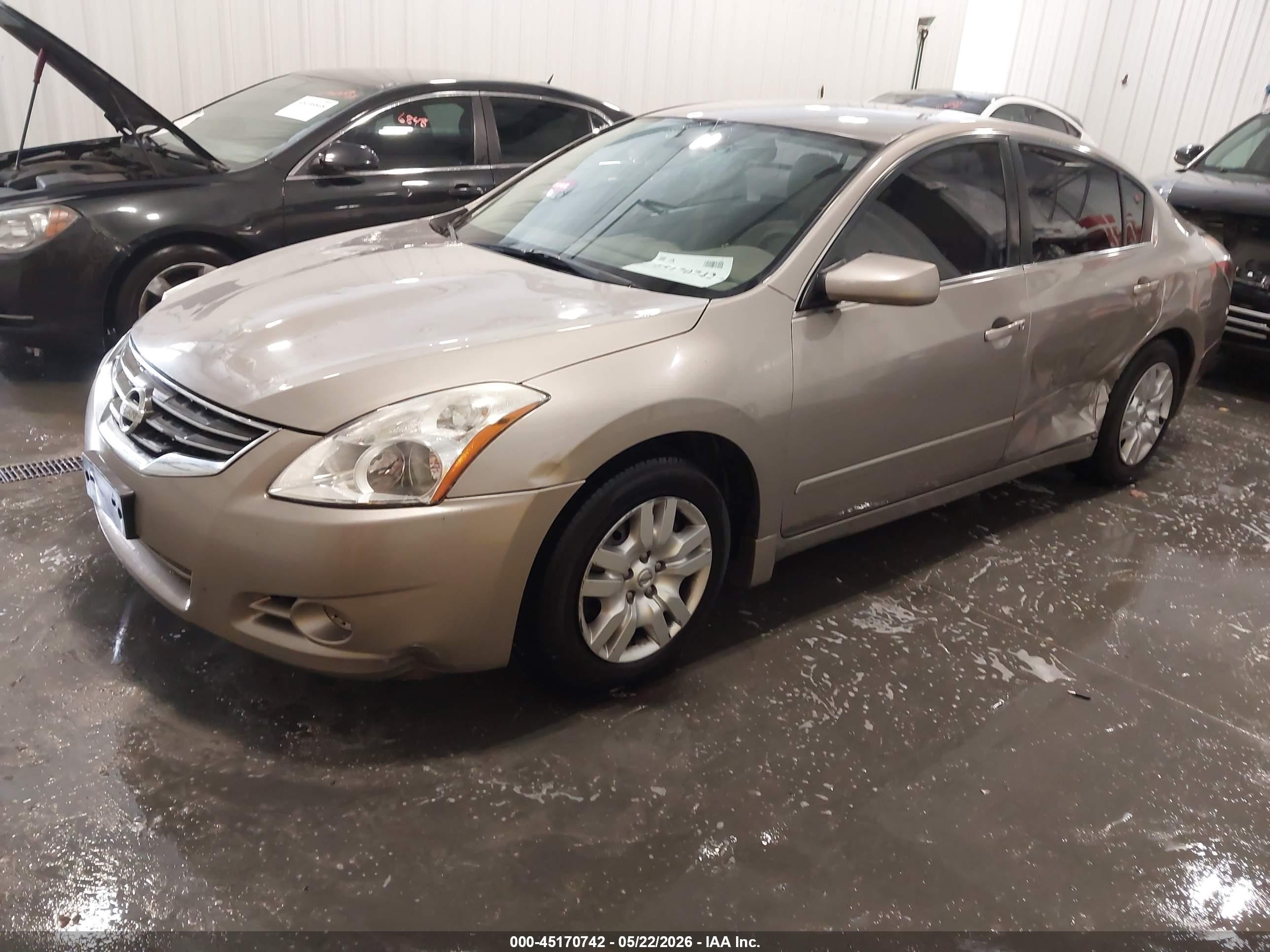 2012 Nissan Altima 2.5 S Gold vin: 1N4AL2AP4CN430744
