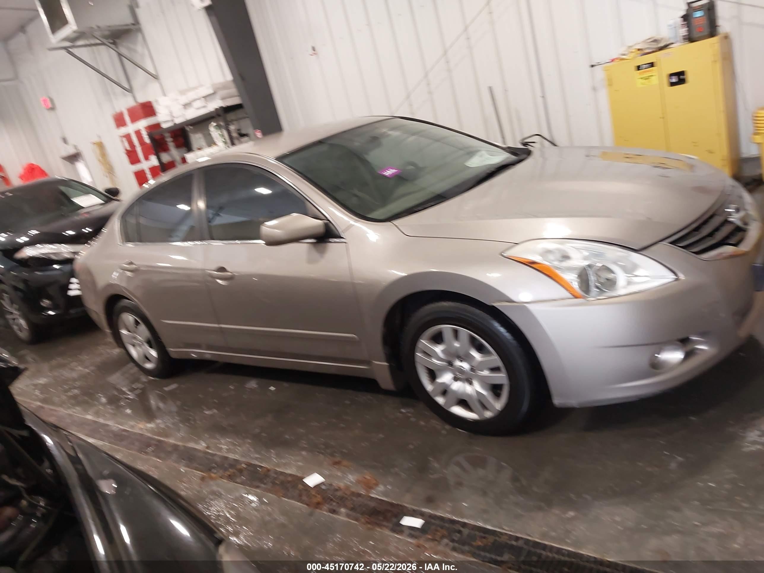 2012 Nissan Altima 2.5 S Gold vin: 1N4AL2AP4CN430744
