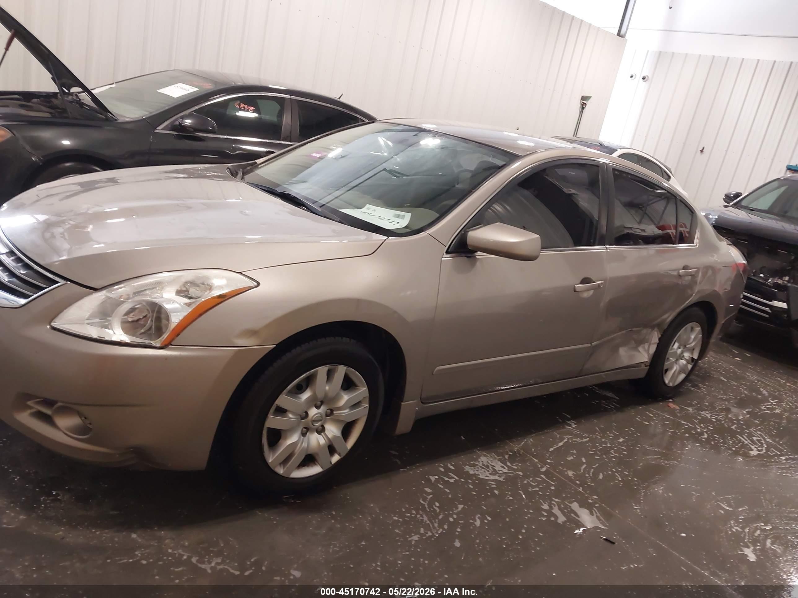 2012 Nissan Altima 2.5 S Gold vin: 1N4AL2AP4CN430744