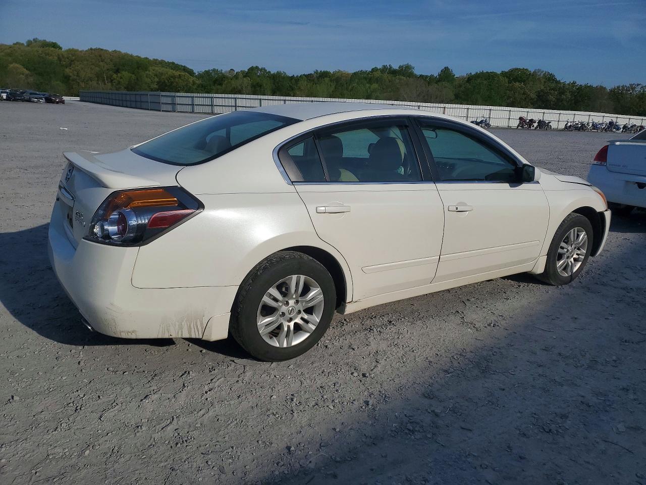 2012 Nissan Altima 2.5 Белый vin: 1N4AL2AP4CN444501