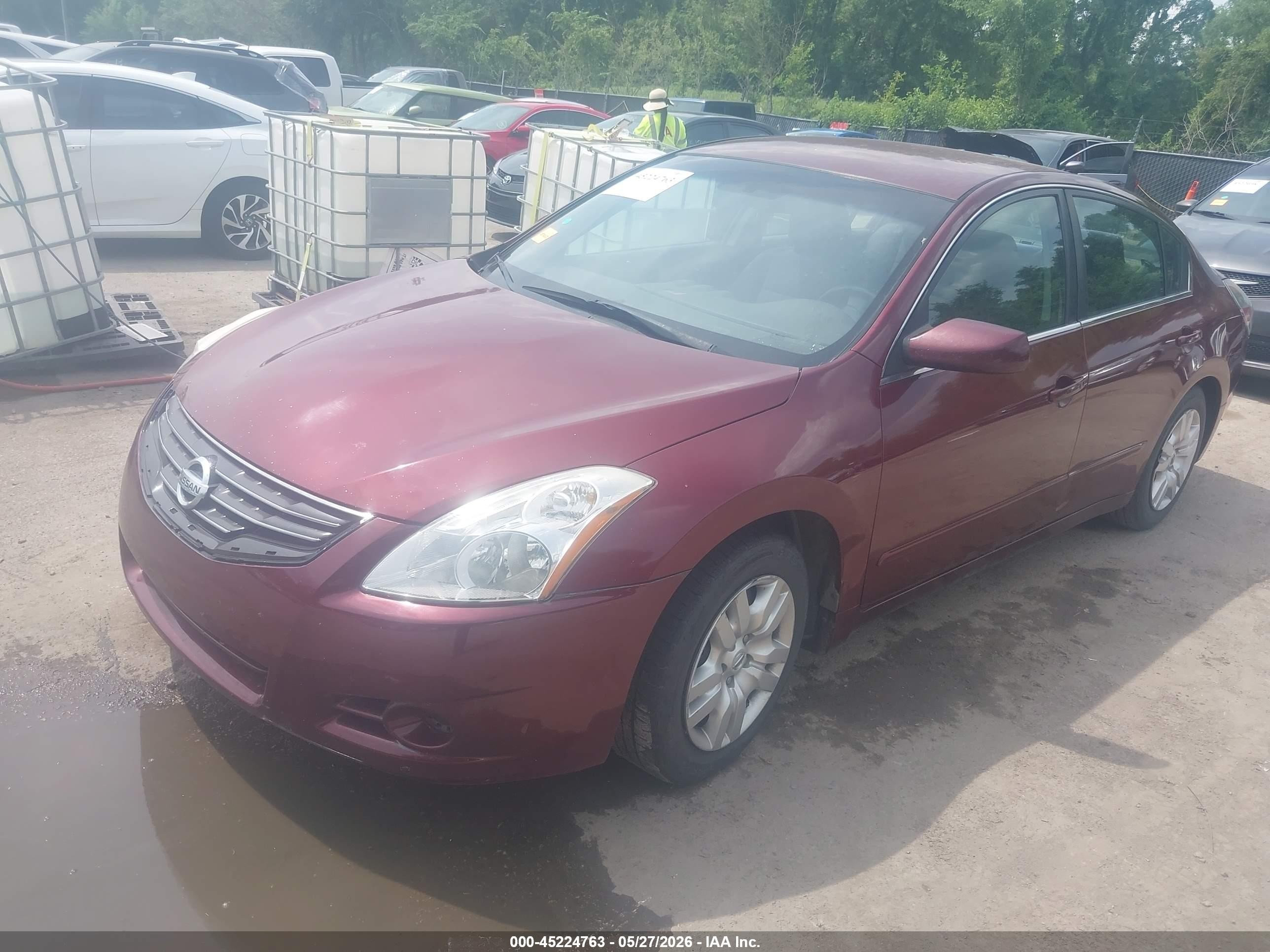 2012 Nissan Altima 2.5 S Burgundy vin: 1N4AL2AP4CN470175
