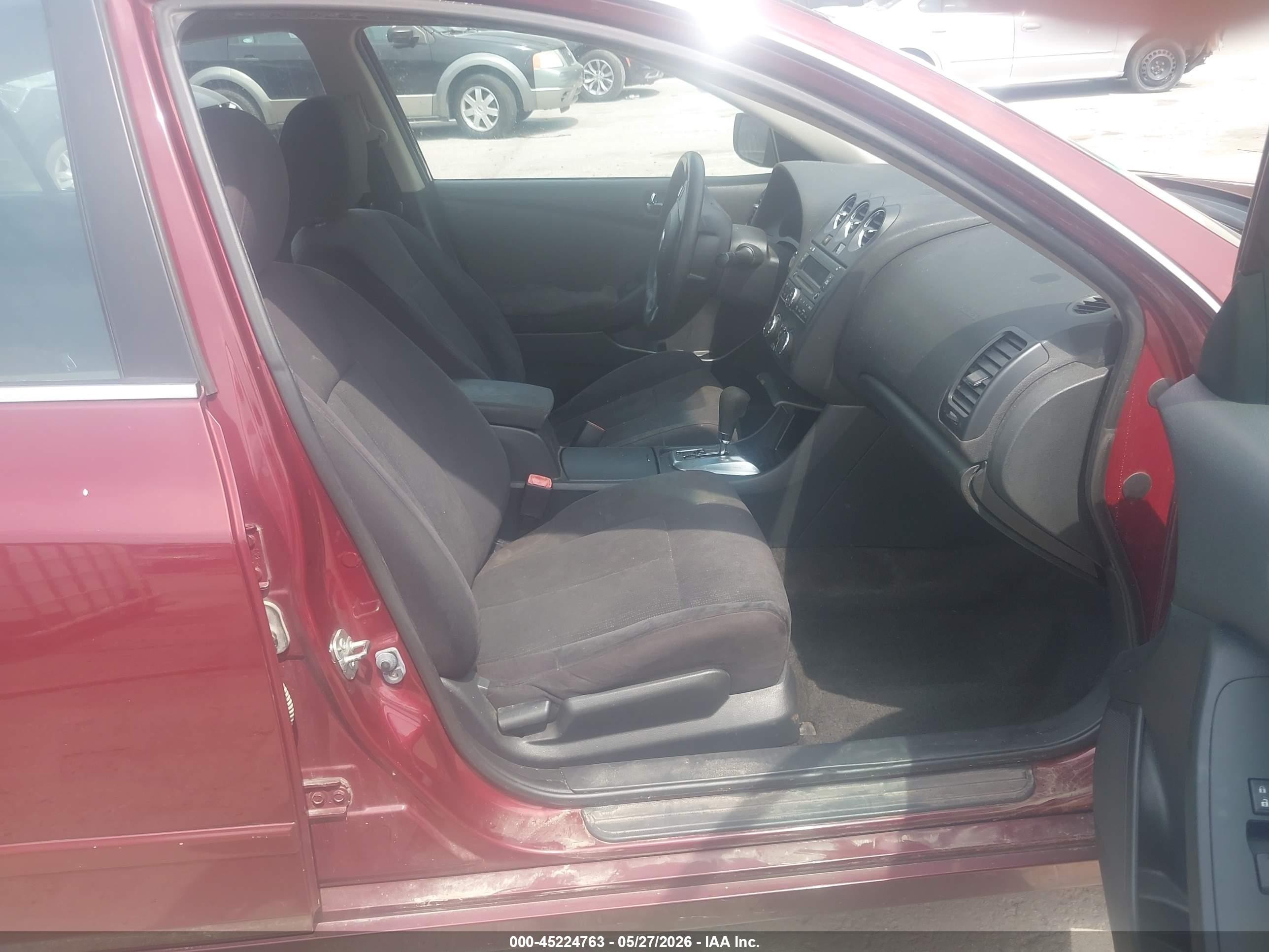 2012 Nissan Altima 2.5 S Burgundy vin: 1N4AL2AP4CN470175