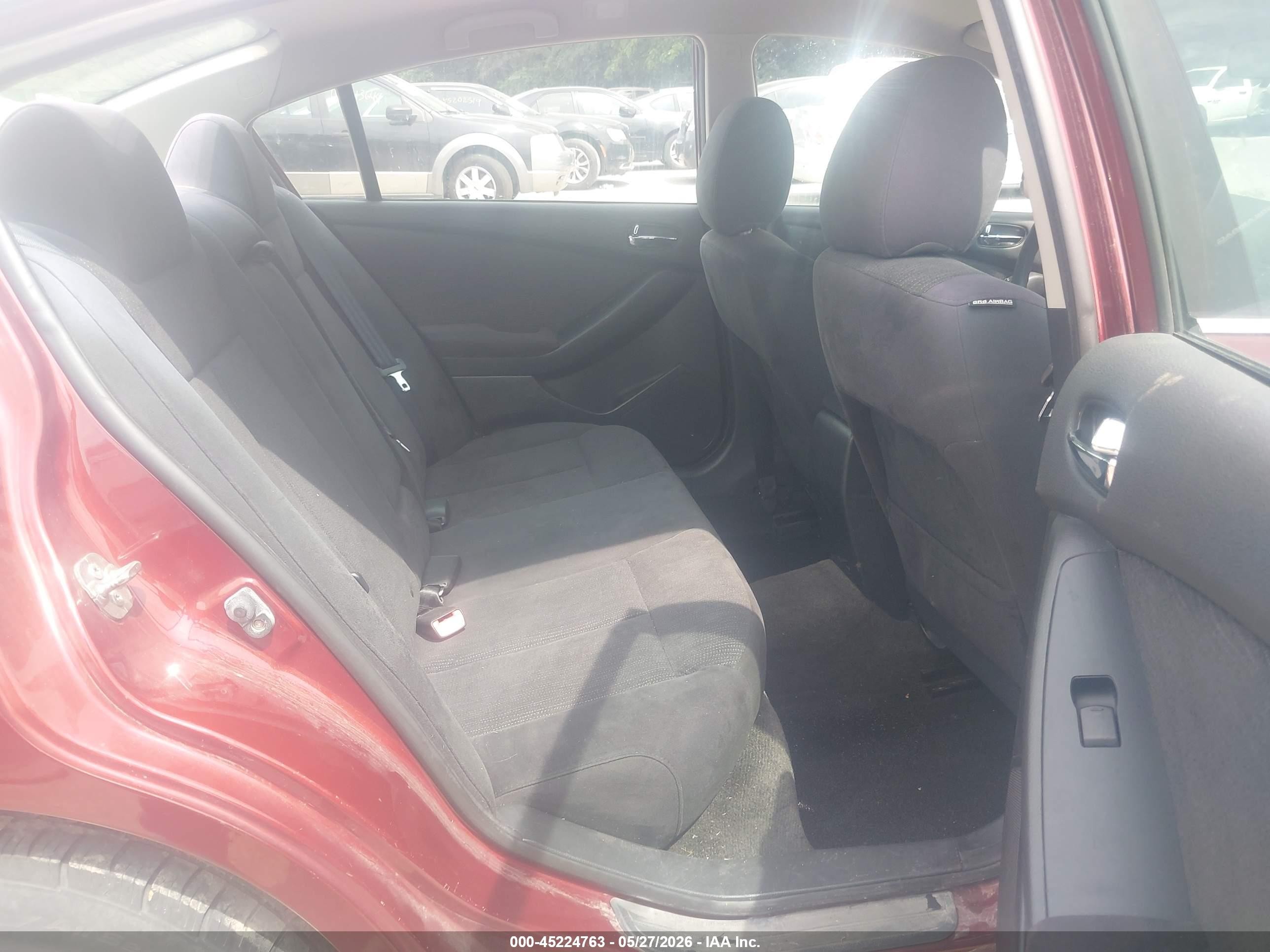2012 Nissan Altima 2.5 S Burgundy vin: 1N4AL2AP4CN470175