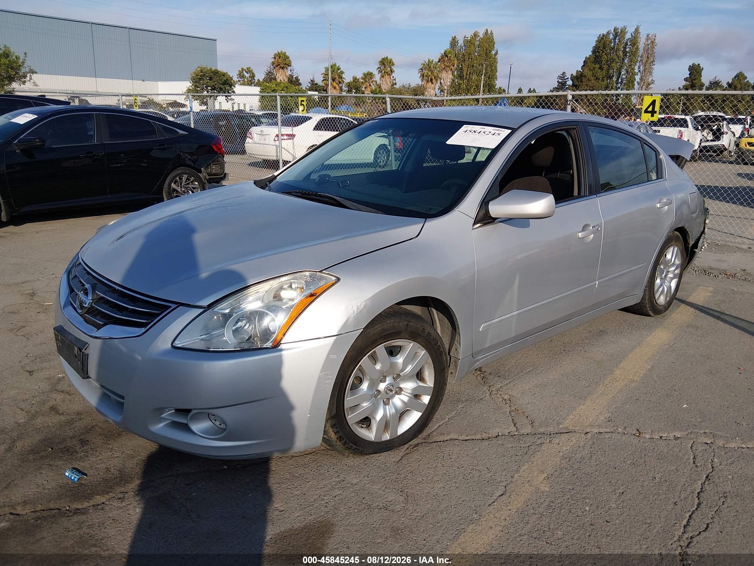 2012 Nissan Altima 2.5 S Silver vin: 1N4AL2AP4CN518712