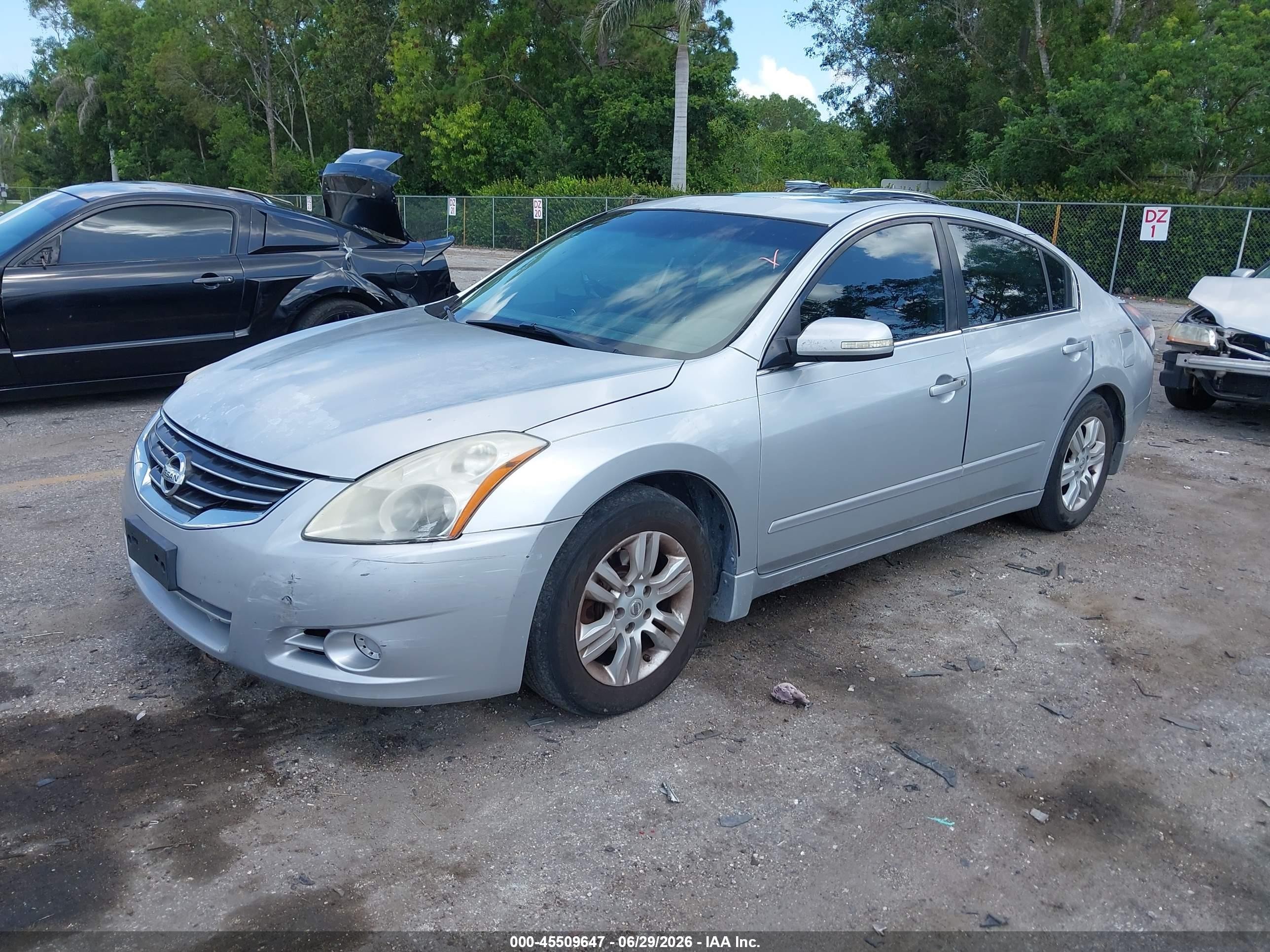2010 Nissan Altima 2.5 S Silver vin: 1N4AL2AP5AC136746
