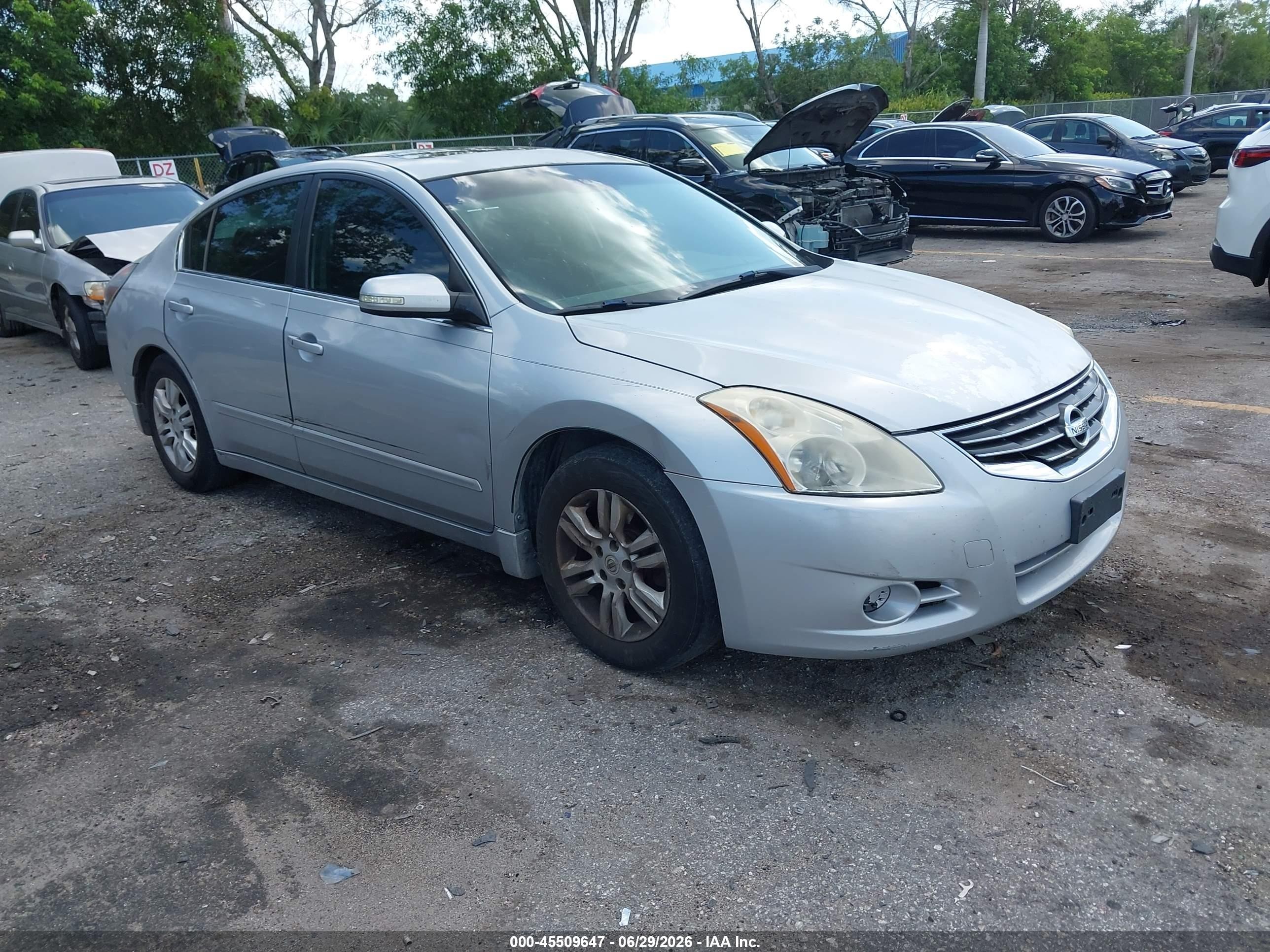 2010 Nissan Altima 2.5 S Silver vin: 1N4AL2AP5AC136746