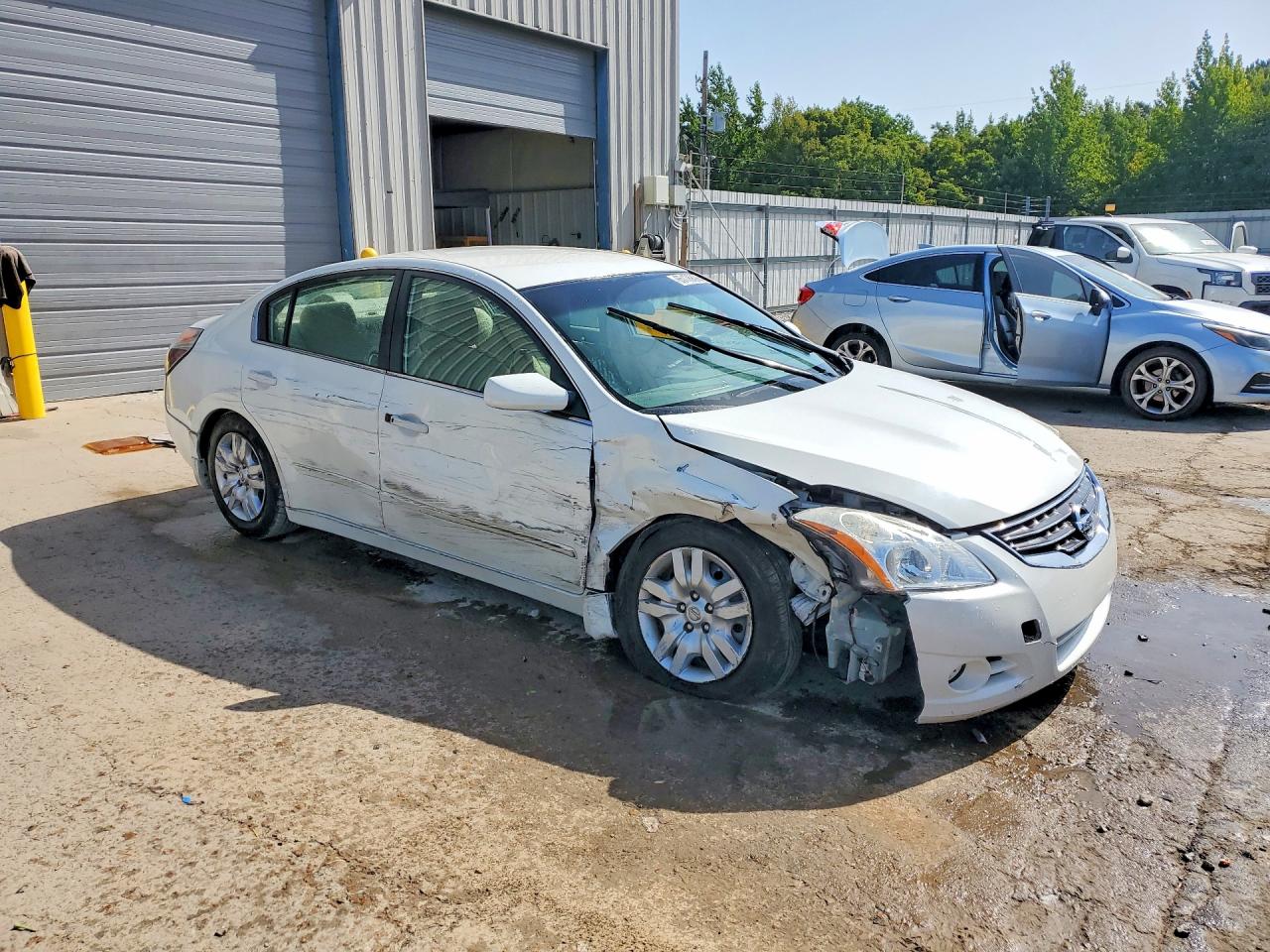 2010 Nissan Altima 2.5 White vin: 1N4AL2AP5AC193724
