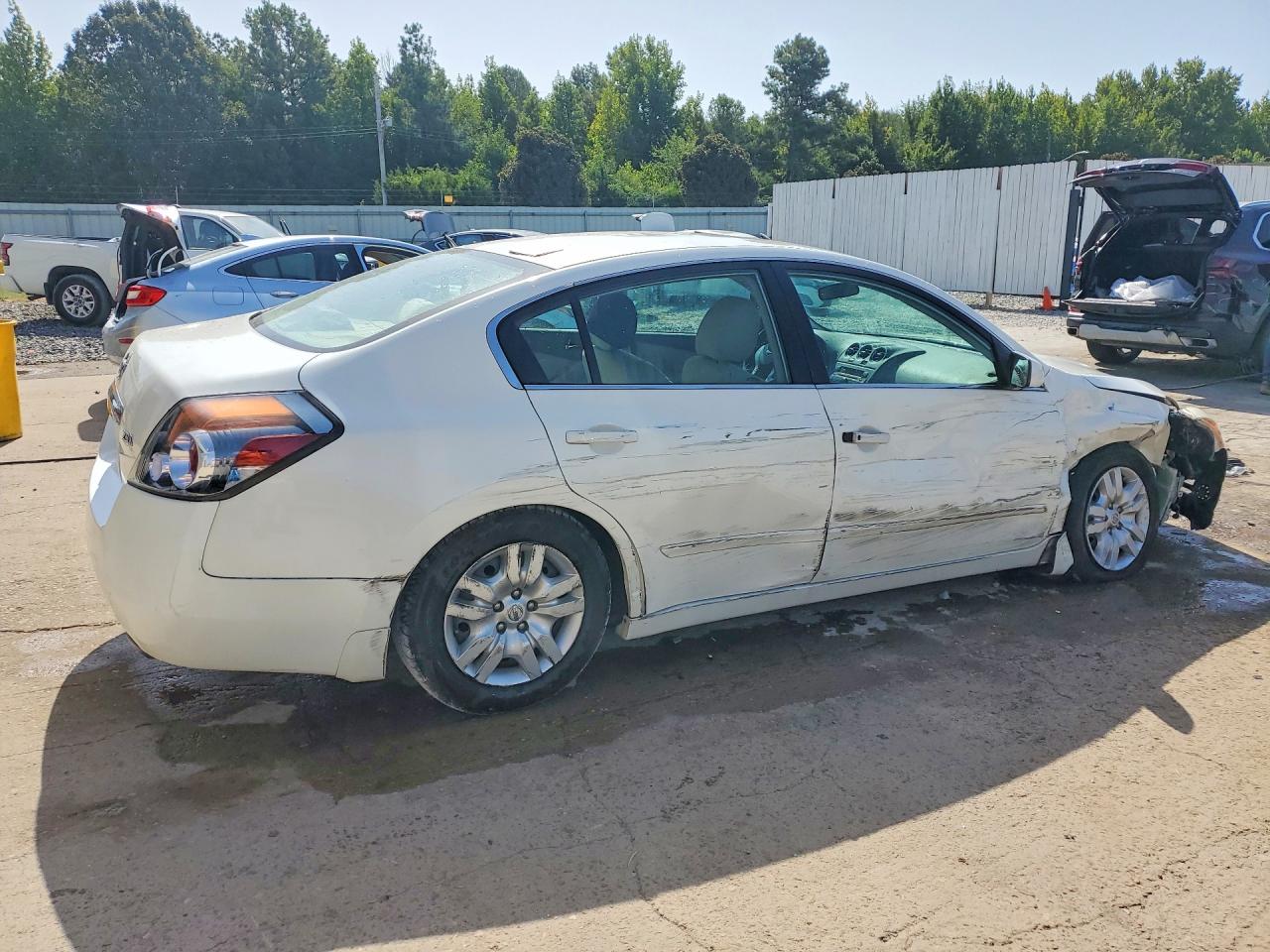 2010 Nissan Altima 2.5 White vin: 1N4AL2AP5AC193724