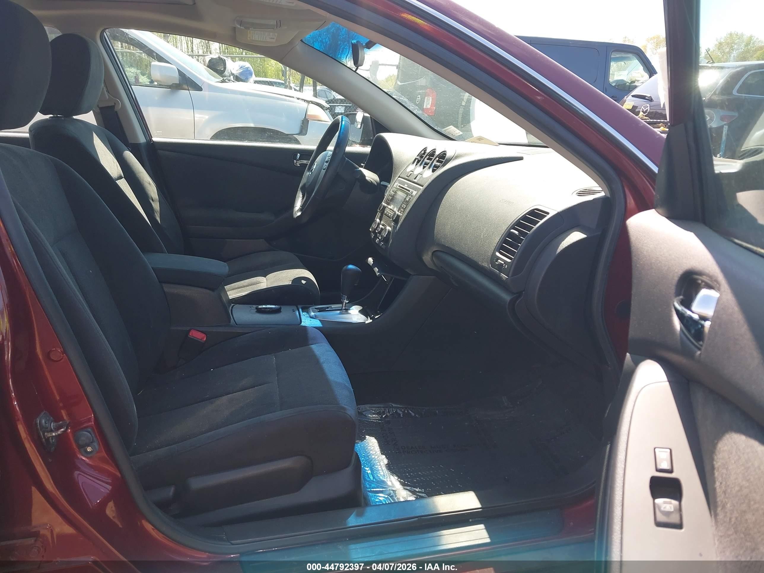 2010 Nissan Altima 2.5 S Burgundy vin: 1N4AL2AP5AN412721