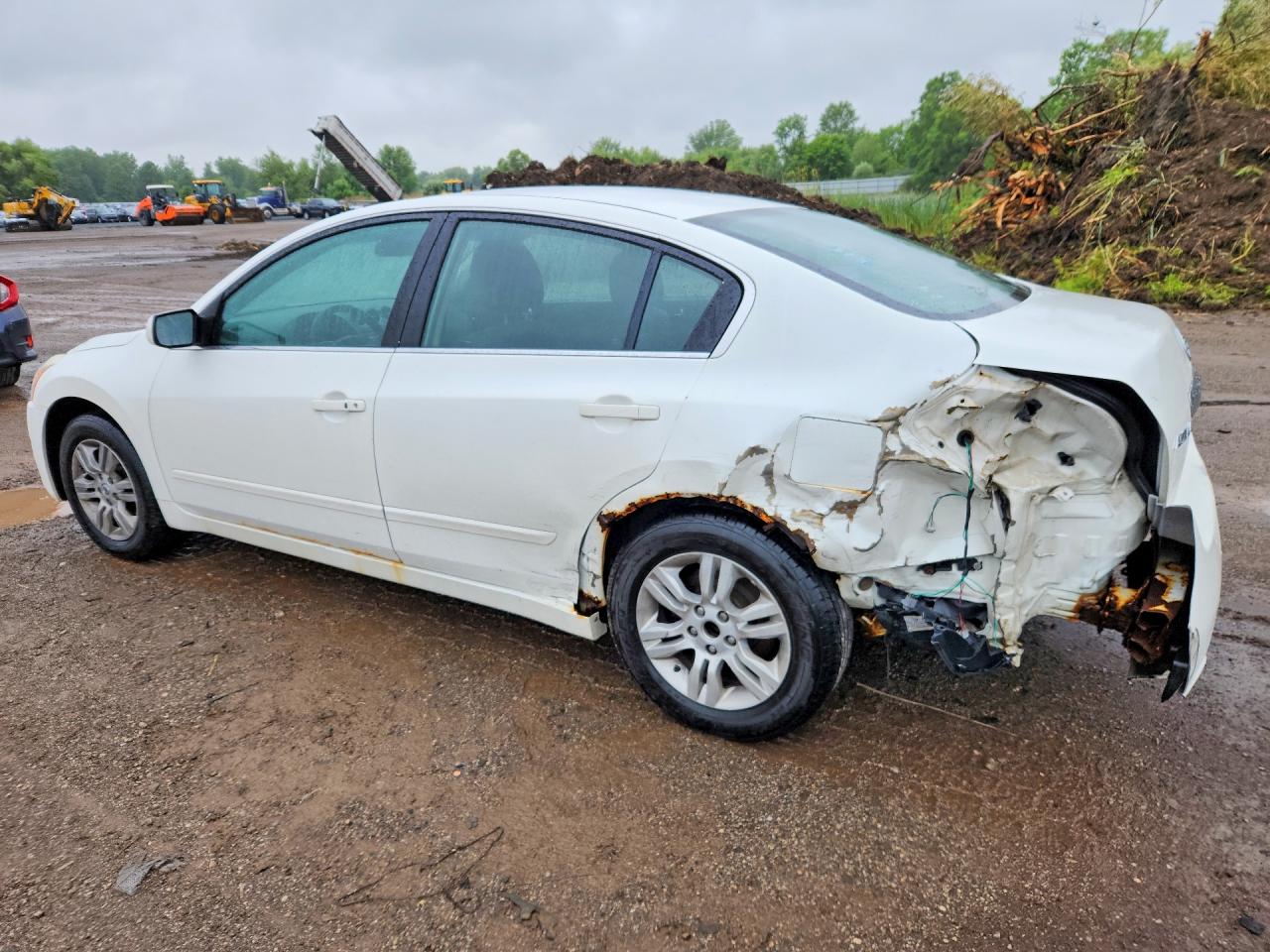 2010 Nissan Altima 2.5 White vin: 1N4AL2AP5AN443094