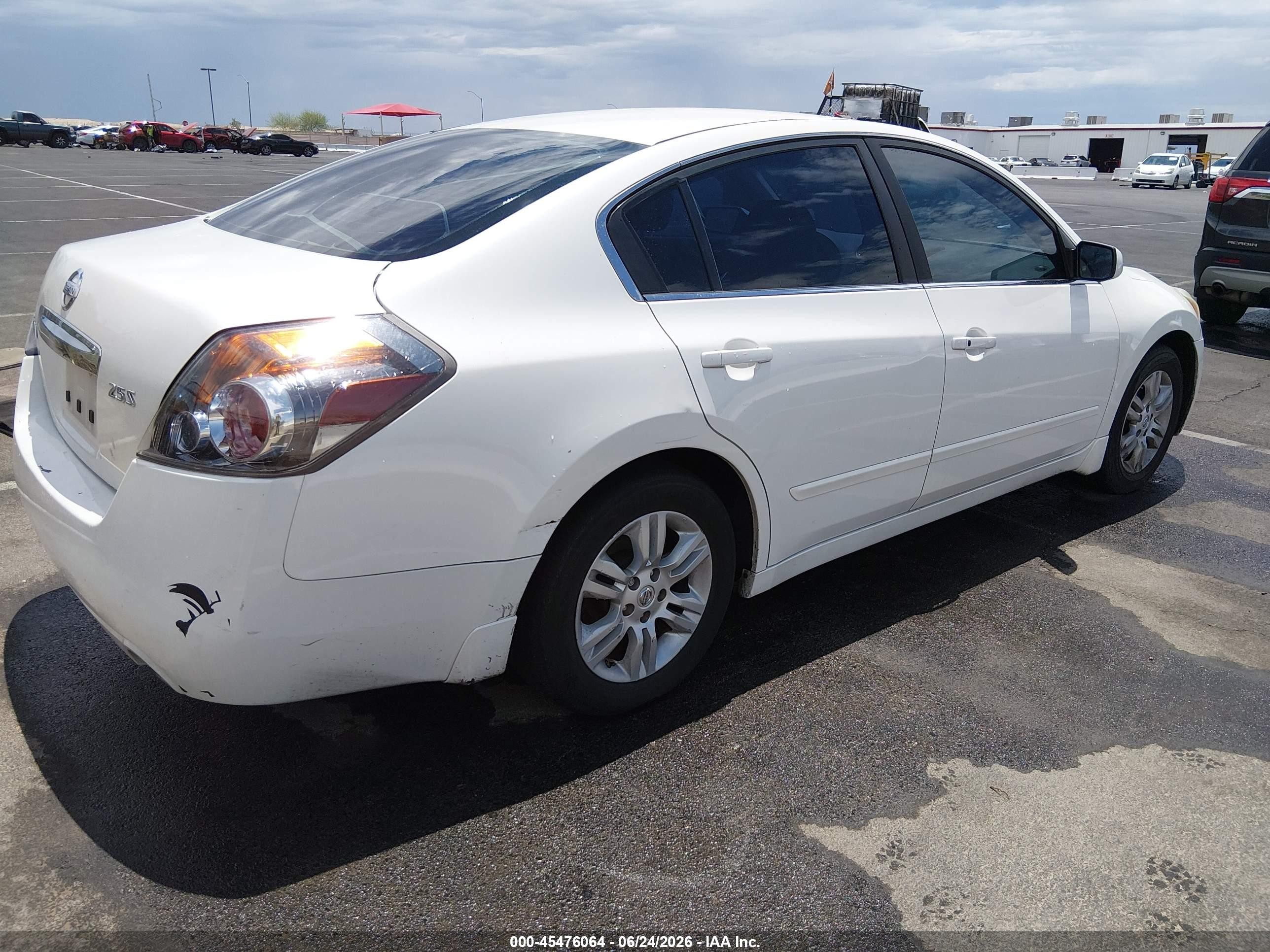2010 Nissan Altima 2.5 S Белый vin: 1N4AL2AP5AN476001