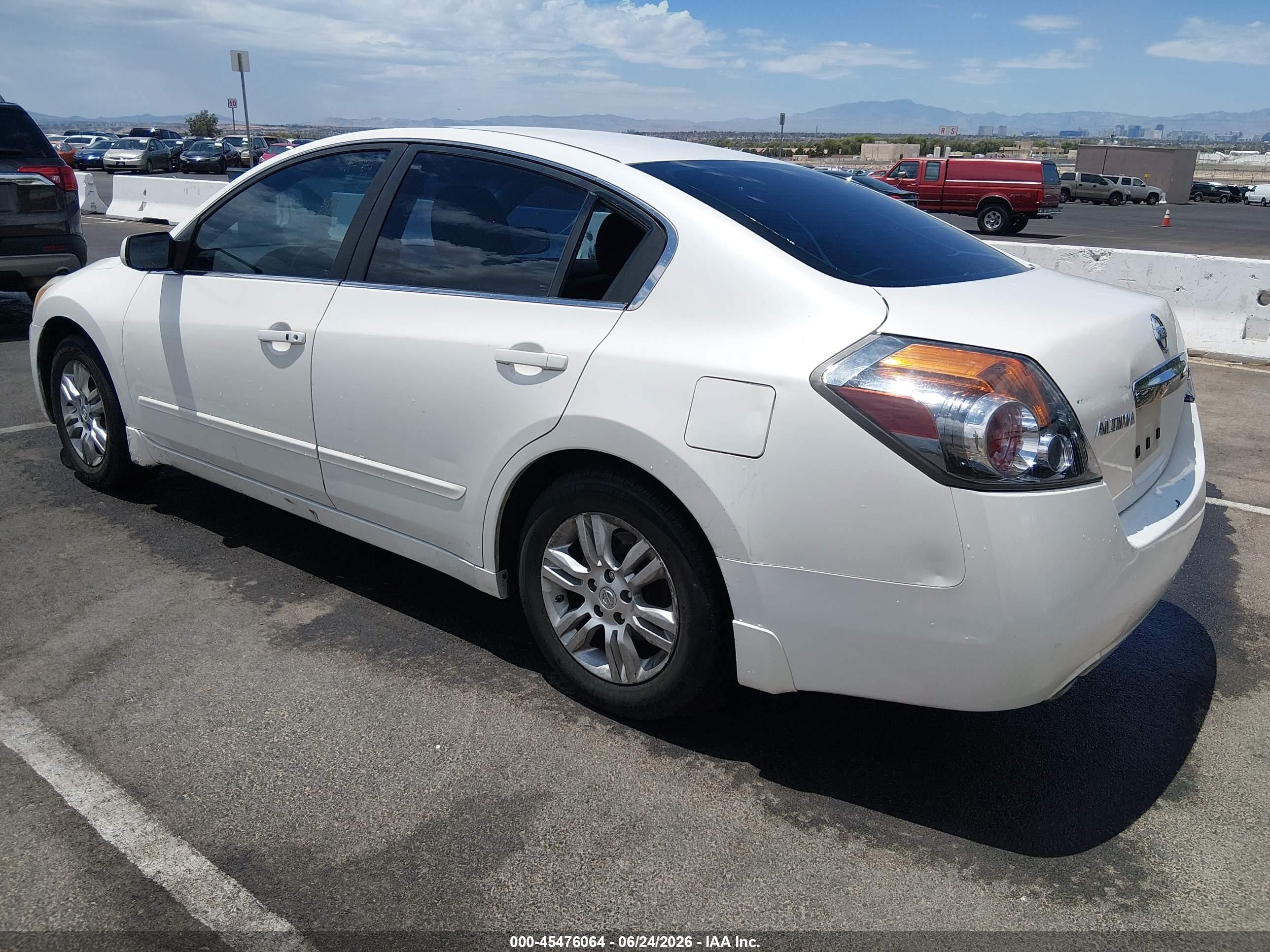 2010 Nissan Altima 2.5 S Белый vin: 1N4AL2AP5AN476001