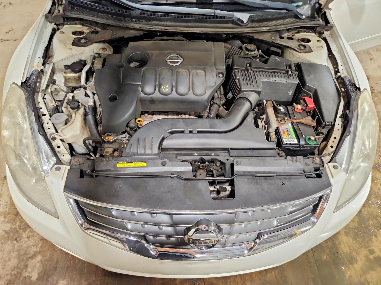 2010 Nissan Altima 2.5 Белый vin: 1N4AL2AP5AN488049