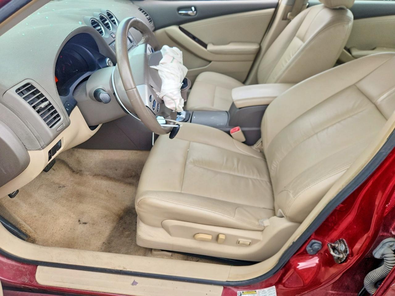 2010 Nissan Altima 2.5 Red vin: 1N4AL2AP5AN518618