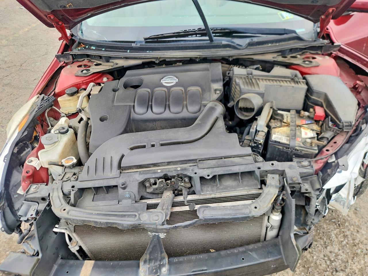 2010 Nissan Altima 2.5 Red vin: 1N4AL2AP5AN518618