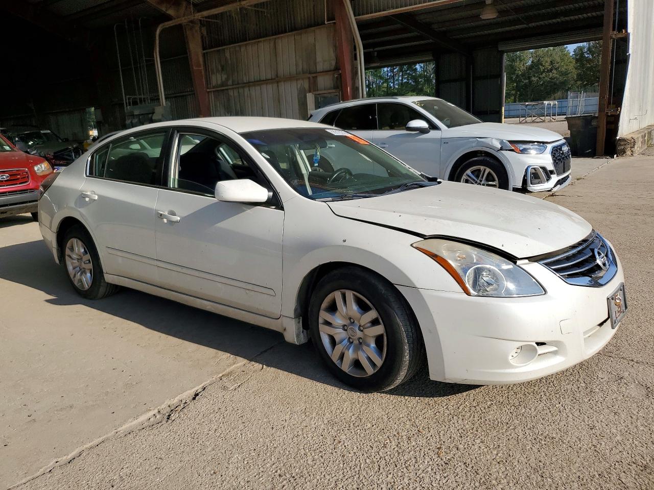 2010 Nissan Altima 2.5 White vin: 1N4AL2AP5AN532566