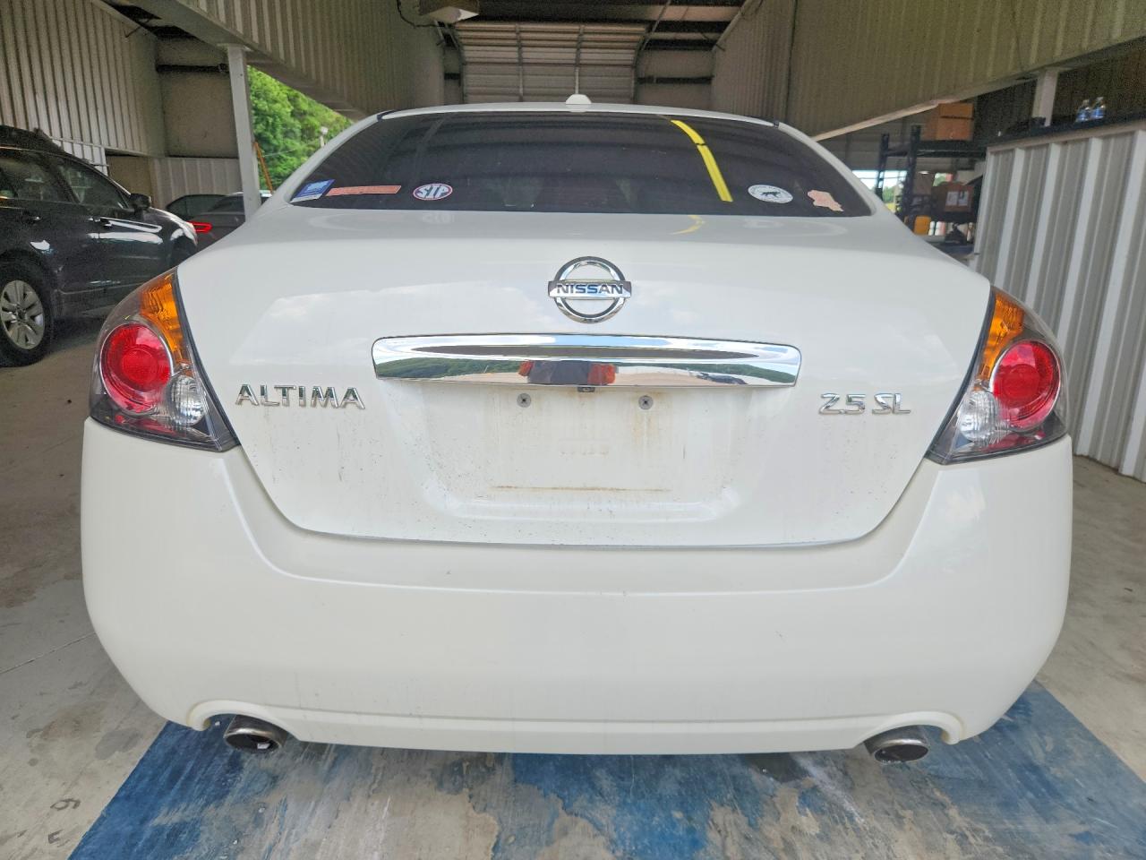 2010 Nissan Altima 2.5 White vin: 1N4AL2AP5AN544183