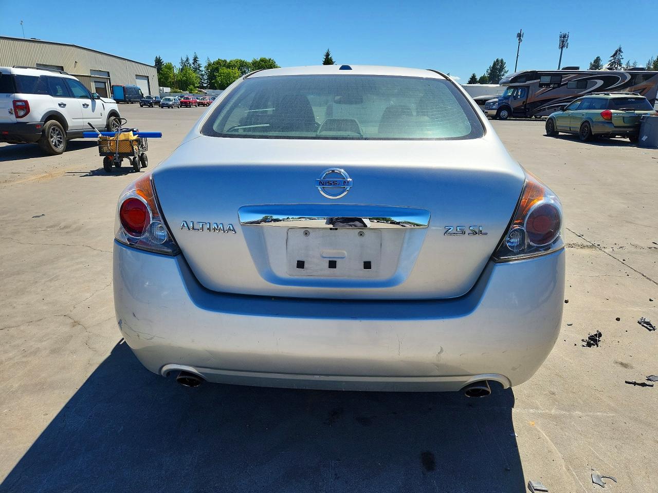 2010 Nissan Altima 2.5 Silver vin: 1N4AL2AP5AN566474