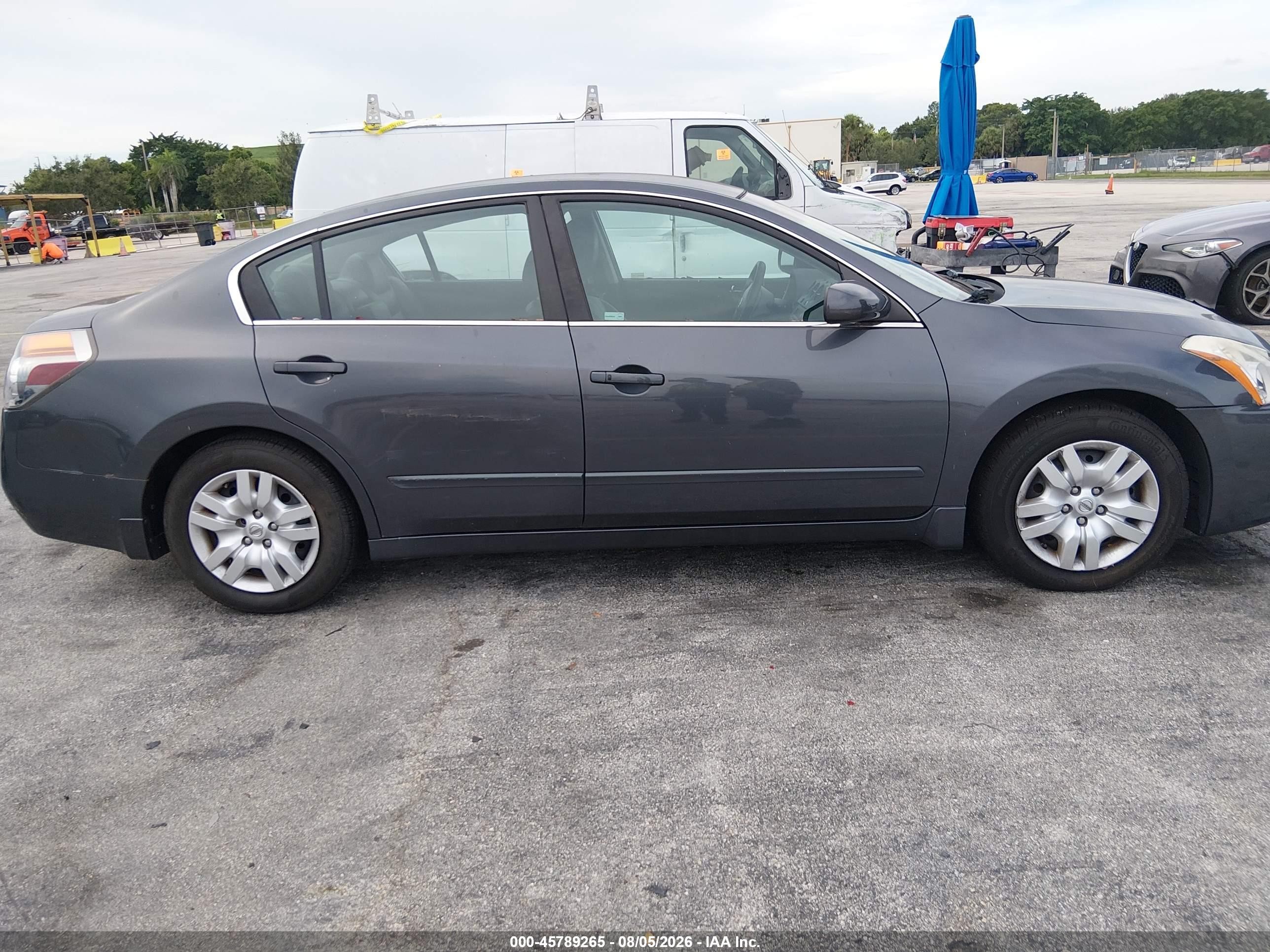 2011 Nissan Altima 2.5 S Gray vin: 1N4AL2AP5BC108009