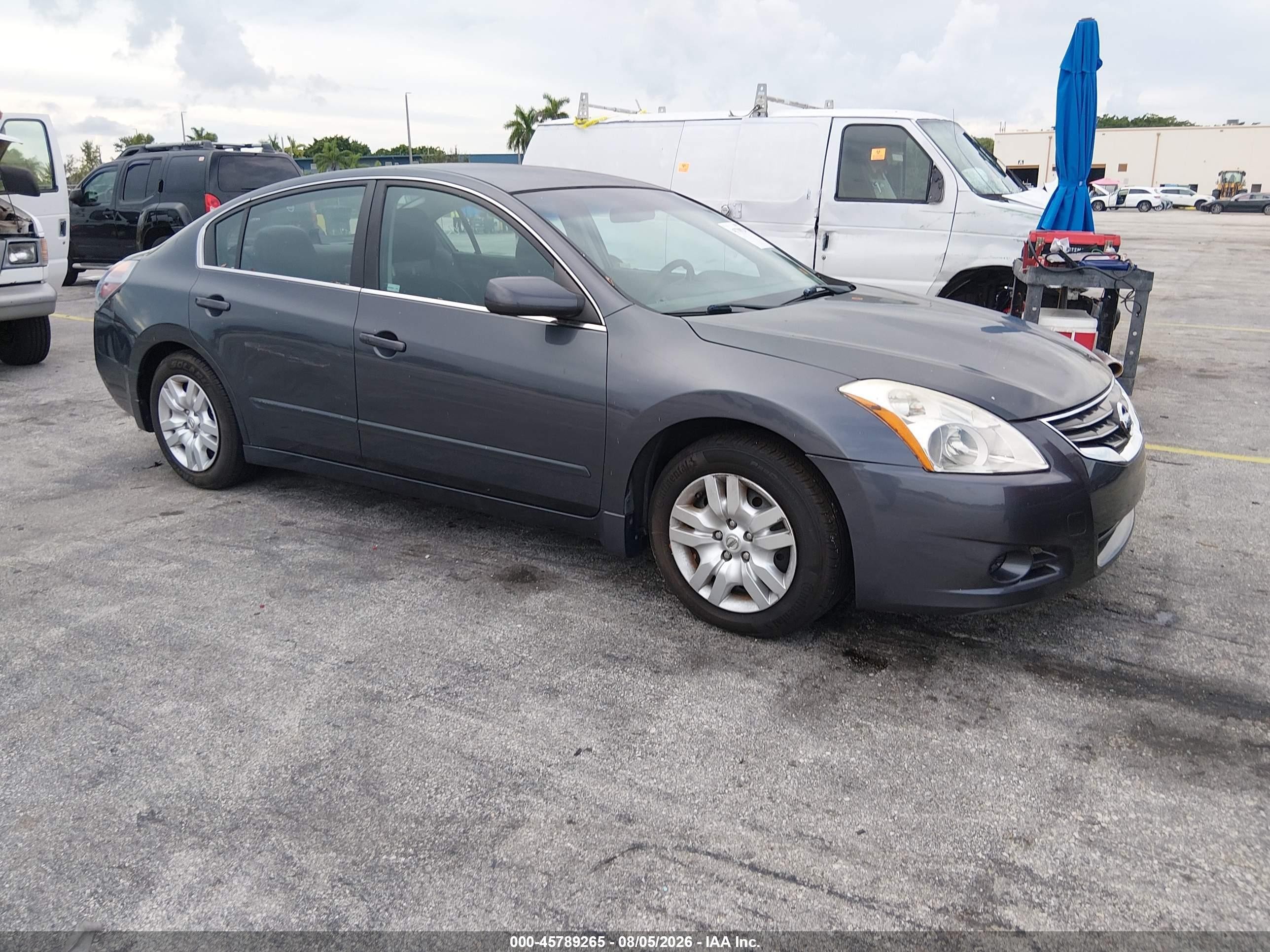 2011 Nissan Altima 2.5 S Gray vin: 1N4AL2AP5BC108009