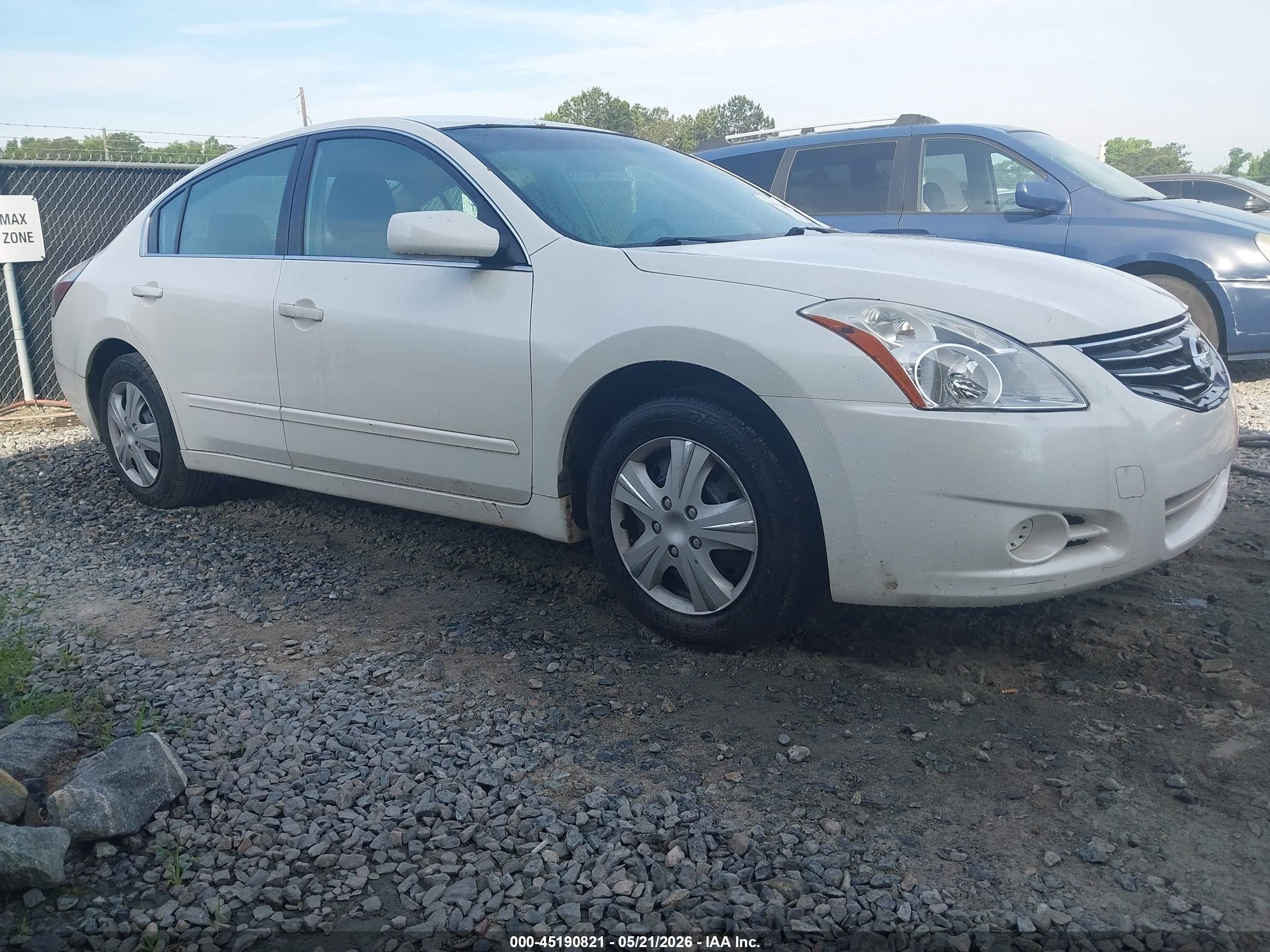 2011 Nissan Altima 2.5 White vin: 1N4AL2AP5BN415409