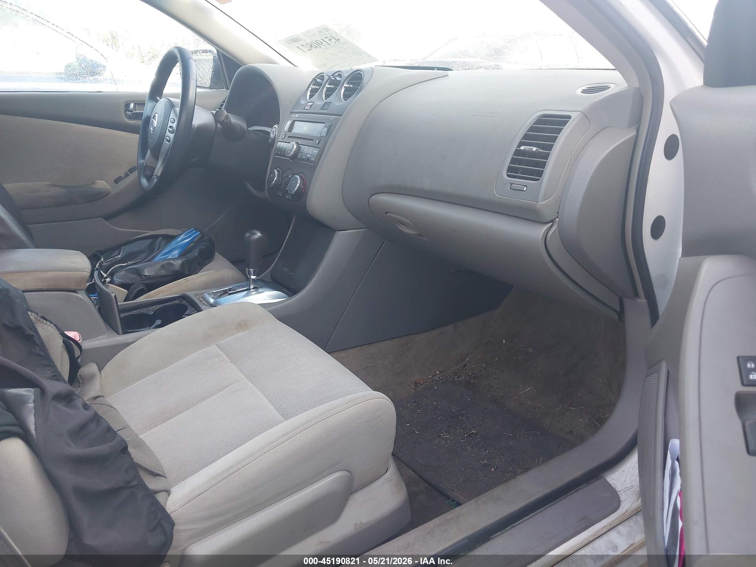 2011 Nissan Altima 2.5 White vin: 1N4AL2AP5BN415409