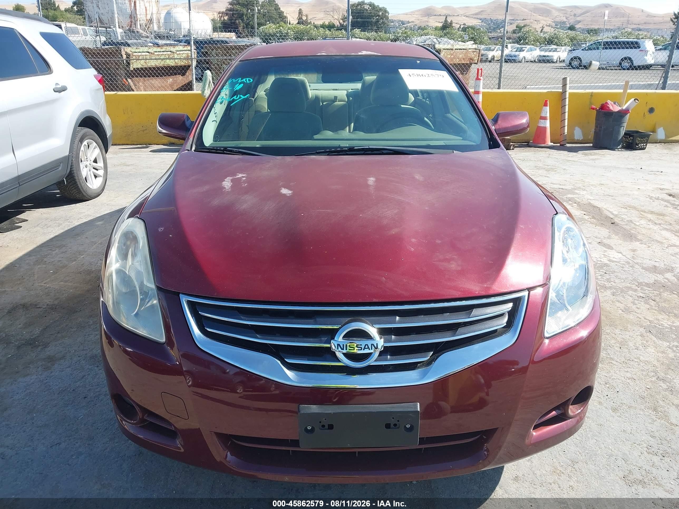 2011 Nissan Altima 2.5 S Burgundy vin: 1N4AL2AP5BN416950
