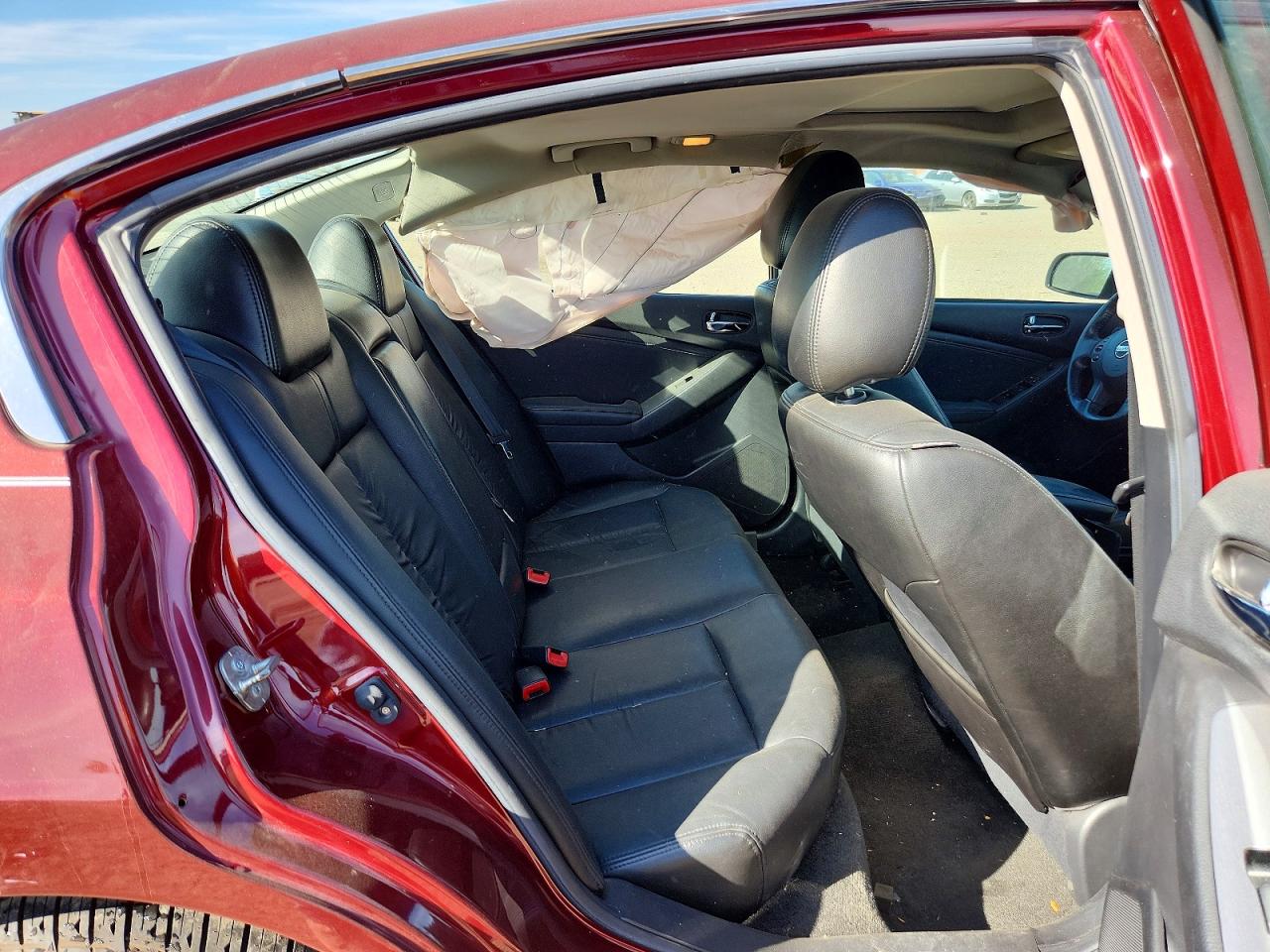 2011 Nissan Altima 2.5 Темно-бордовый vin: 1N4AL2AP5BN461838