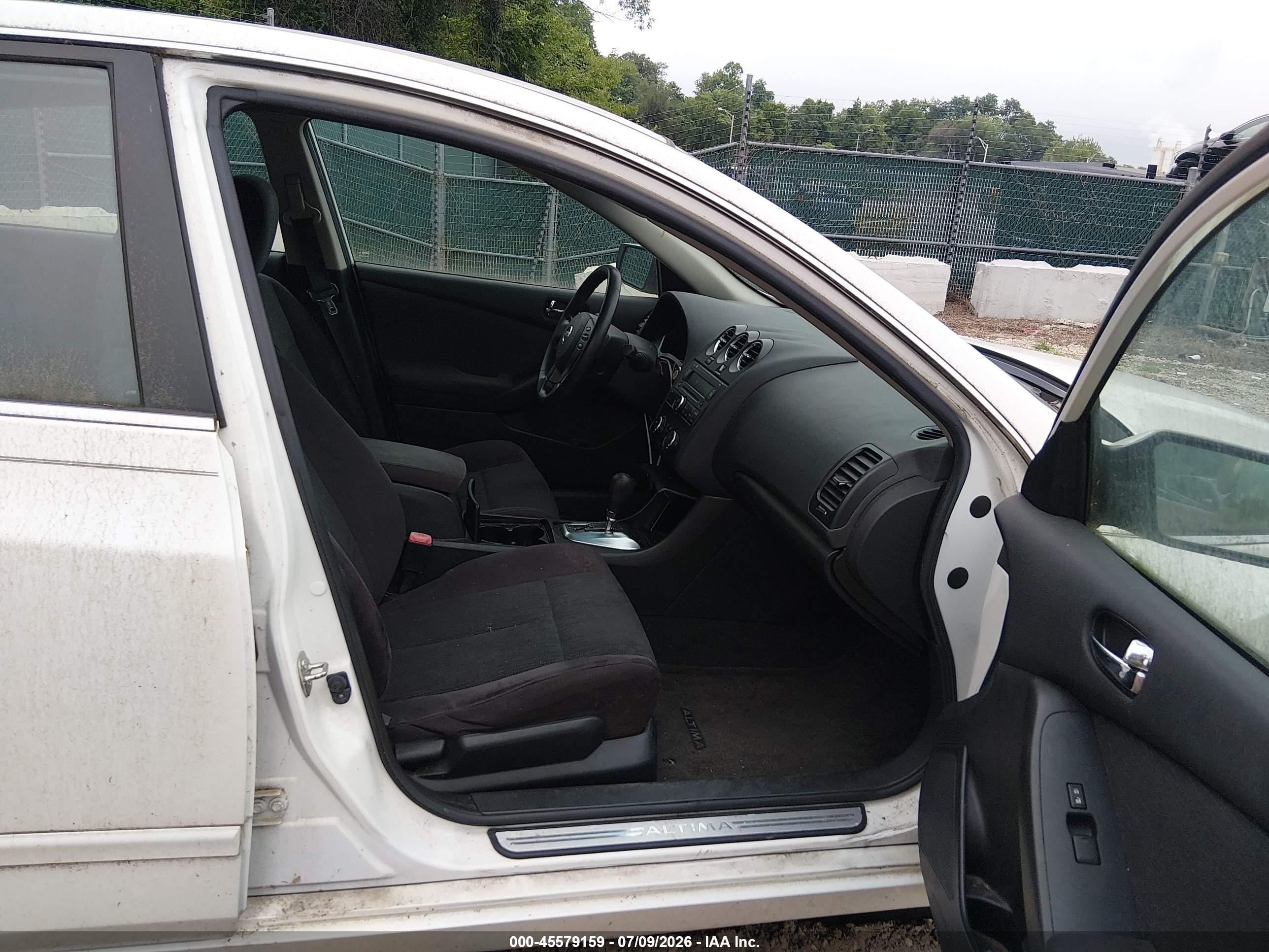 2011 Nissan Altima 2.5 S White vin: 1N4AL2AP5BN469017