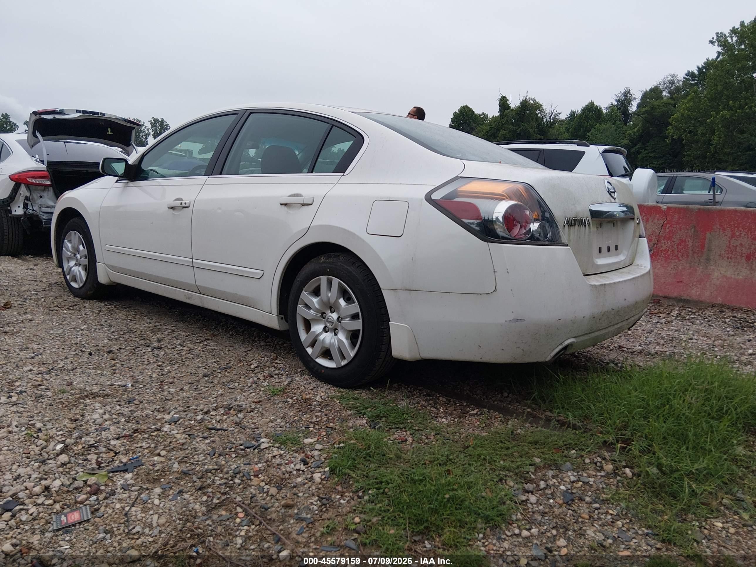 2011 Nissan Altima 2.5 S White vin: 1N4AL2AP5BN469017