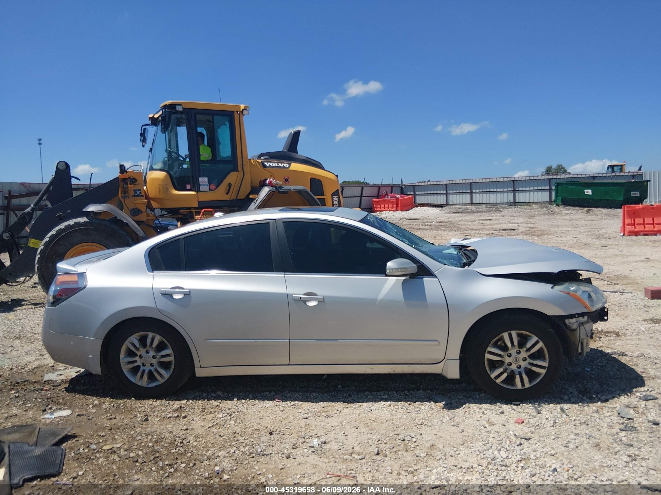 2011 Nissan Altima 2.5 S Silver vin: 1N4AL2AP5BN485220