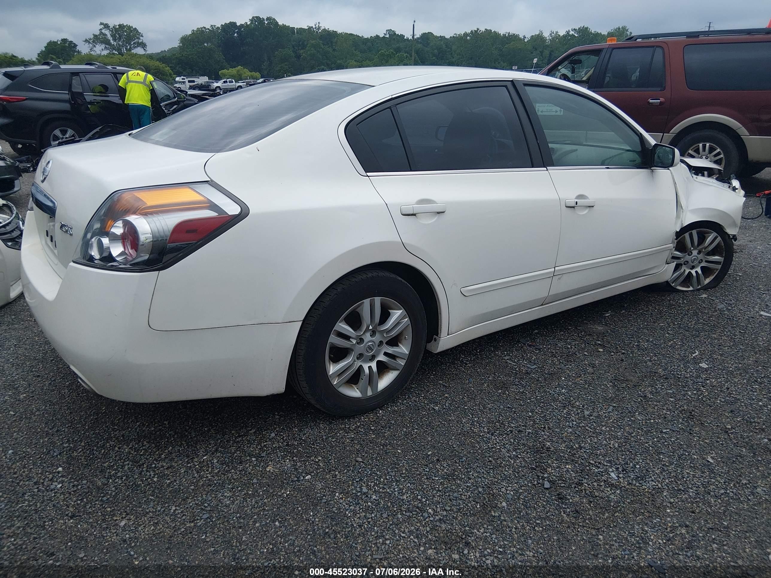 2011 Nissan Altima 2.5 S White vin: 1N4AL2AP5BN513713