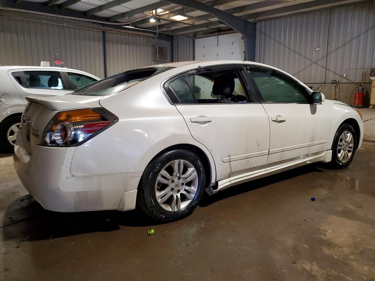 2011 Nissan Altima 2.5 Белый vin: 1N4AL2AP5BN517034