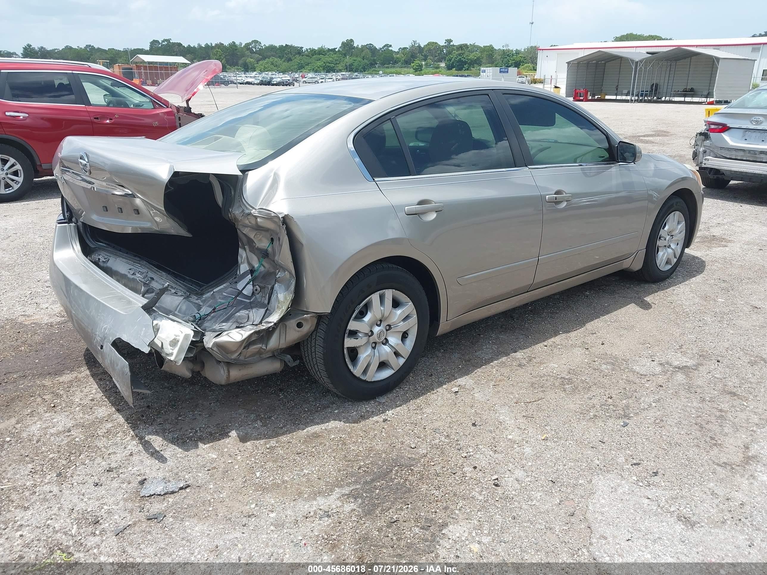 2012 Nissan Altima 2.5 S Beige vin: 1N4AL2AP5CC114913