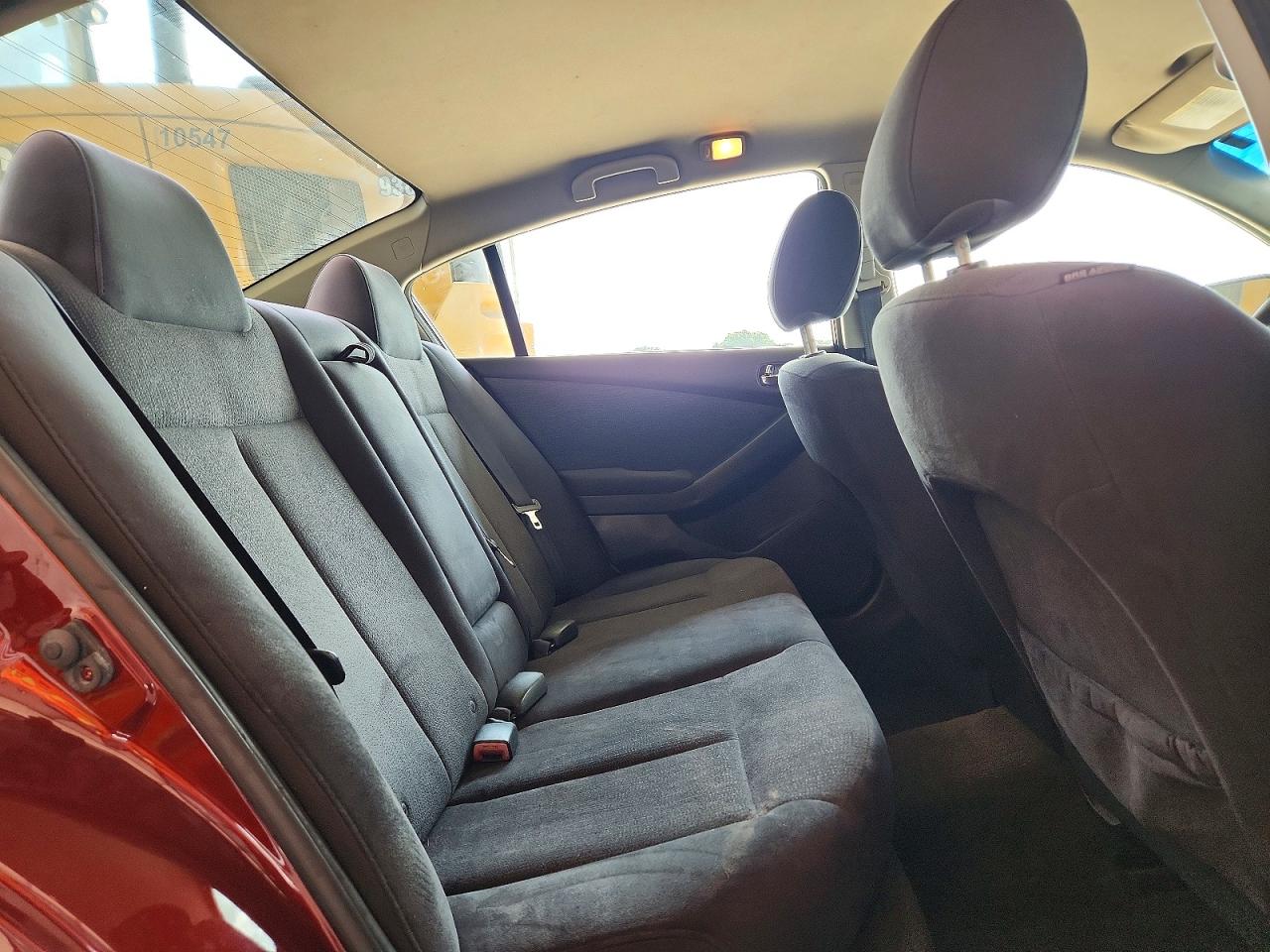 2012 Nissan Altima 2.5 Red vin: 1N4AL2AP5CC186565