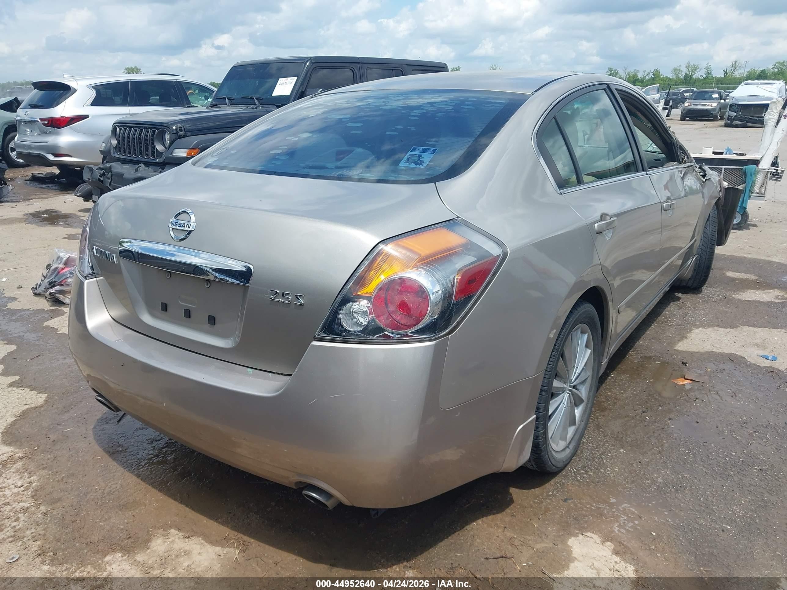 2012 Nissan Altima 2.5 S Beige vin: 1N4AL2AP5CC249857