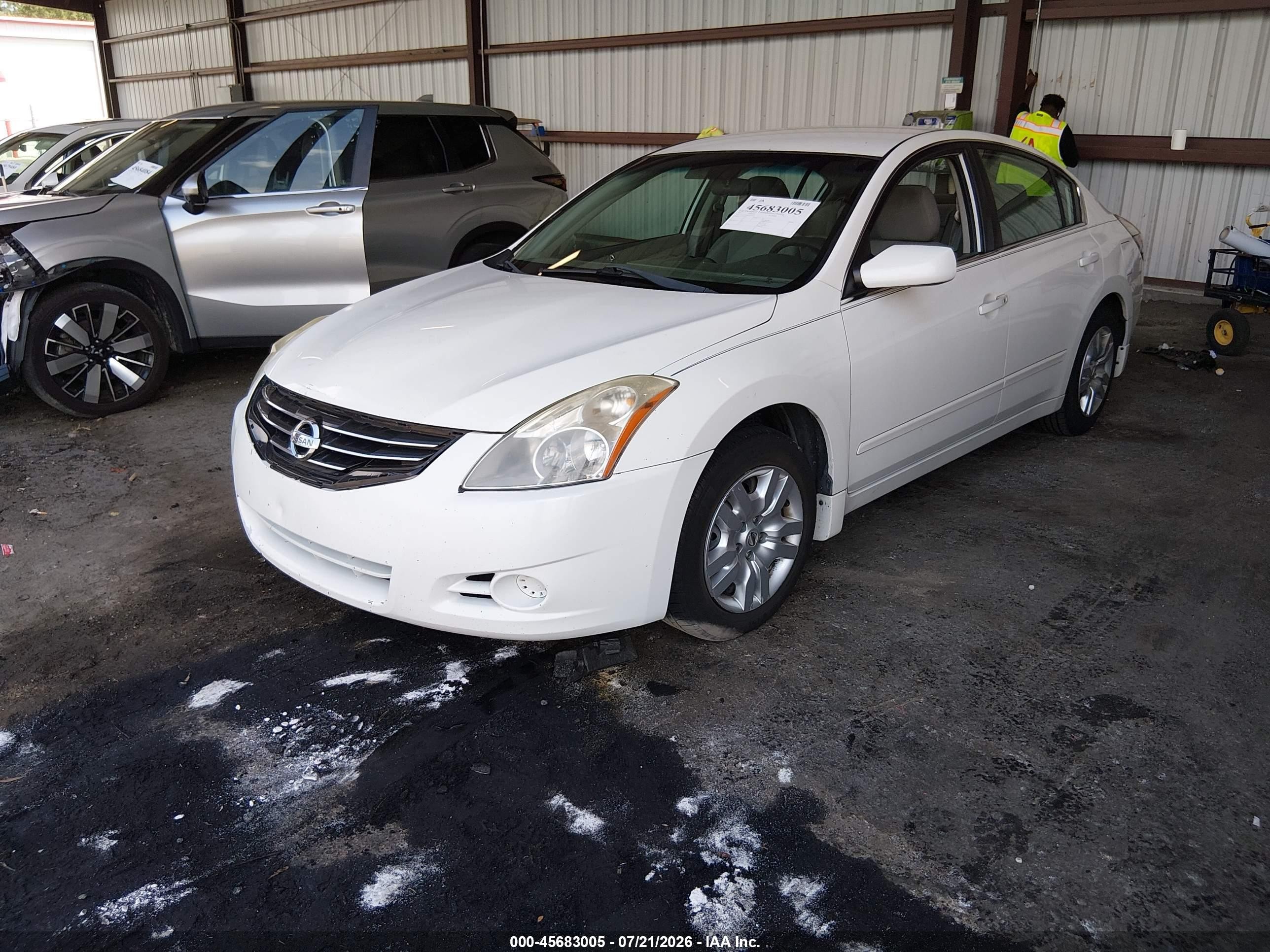 2012 Nissan Altima 2.5 S White vin: 1N4AL2AP5CC251642