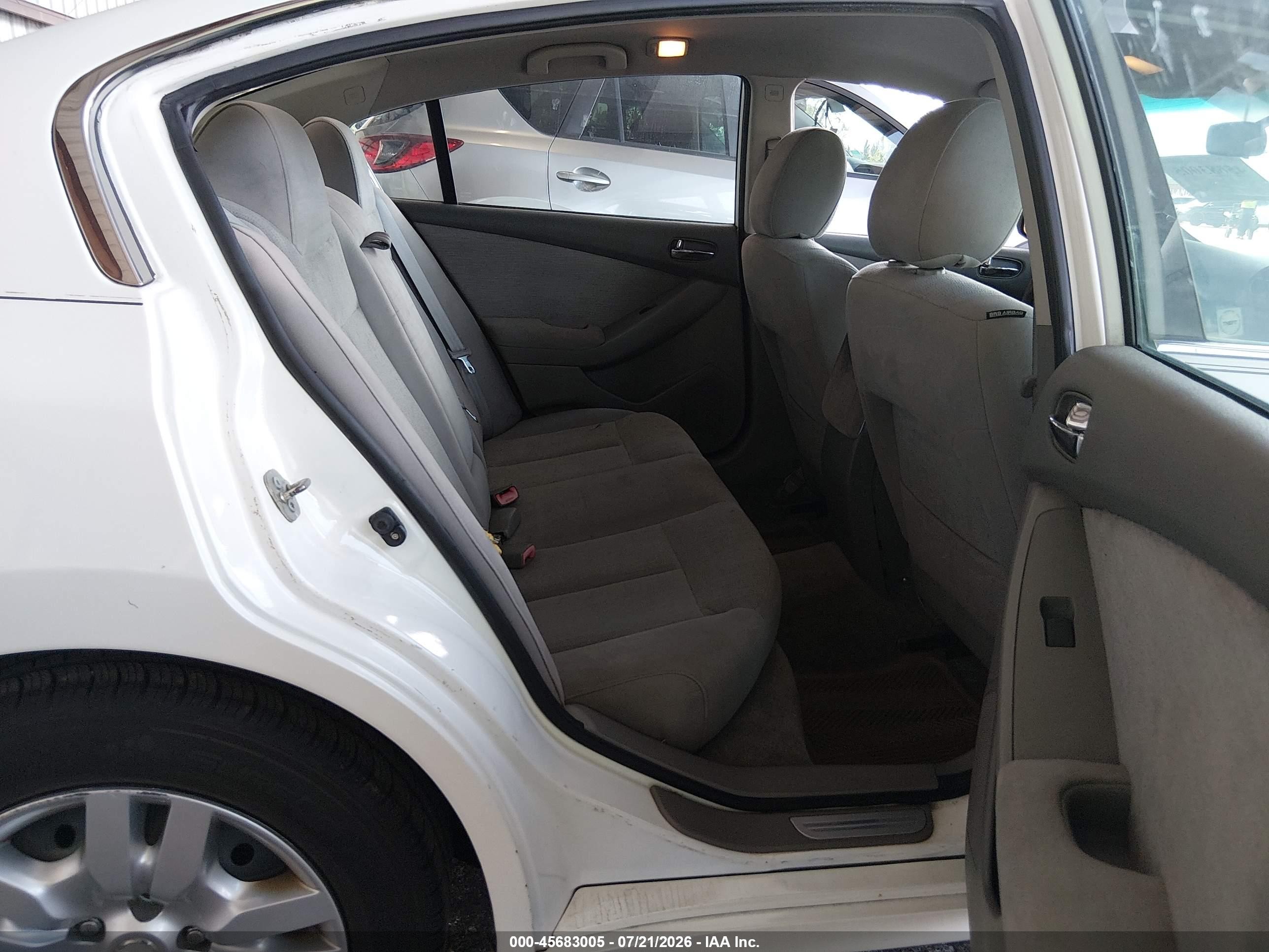2012 Nissan Altima 2.5 S White vin: 1N4AL2AP5CC251642