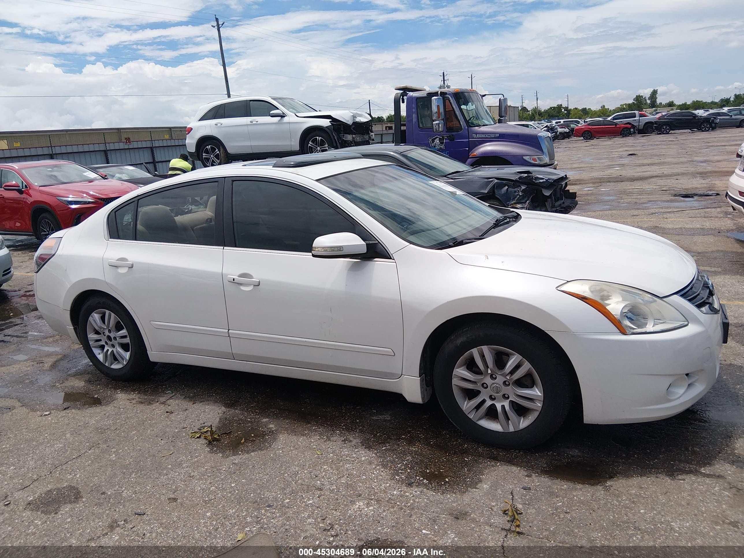 2012 Nissan Altima 2.5 S White vin: 1N4AL2AP5CN405299