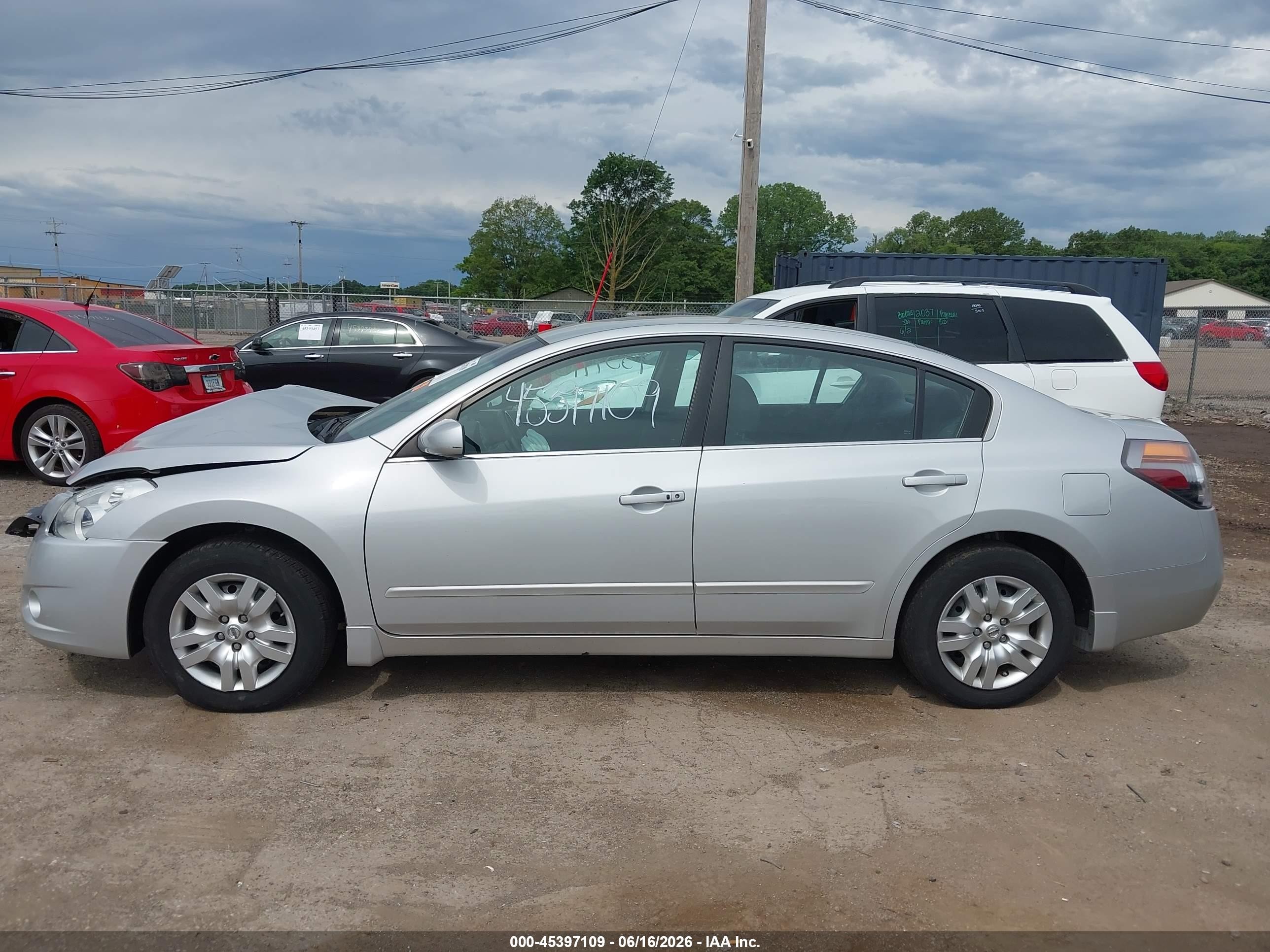 2012 Nissan Altima 2.5 S Серебряный vin: 1N4AL2AP5CN405657