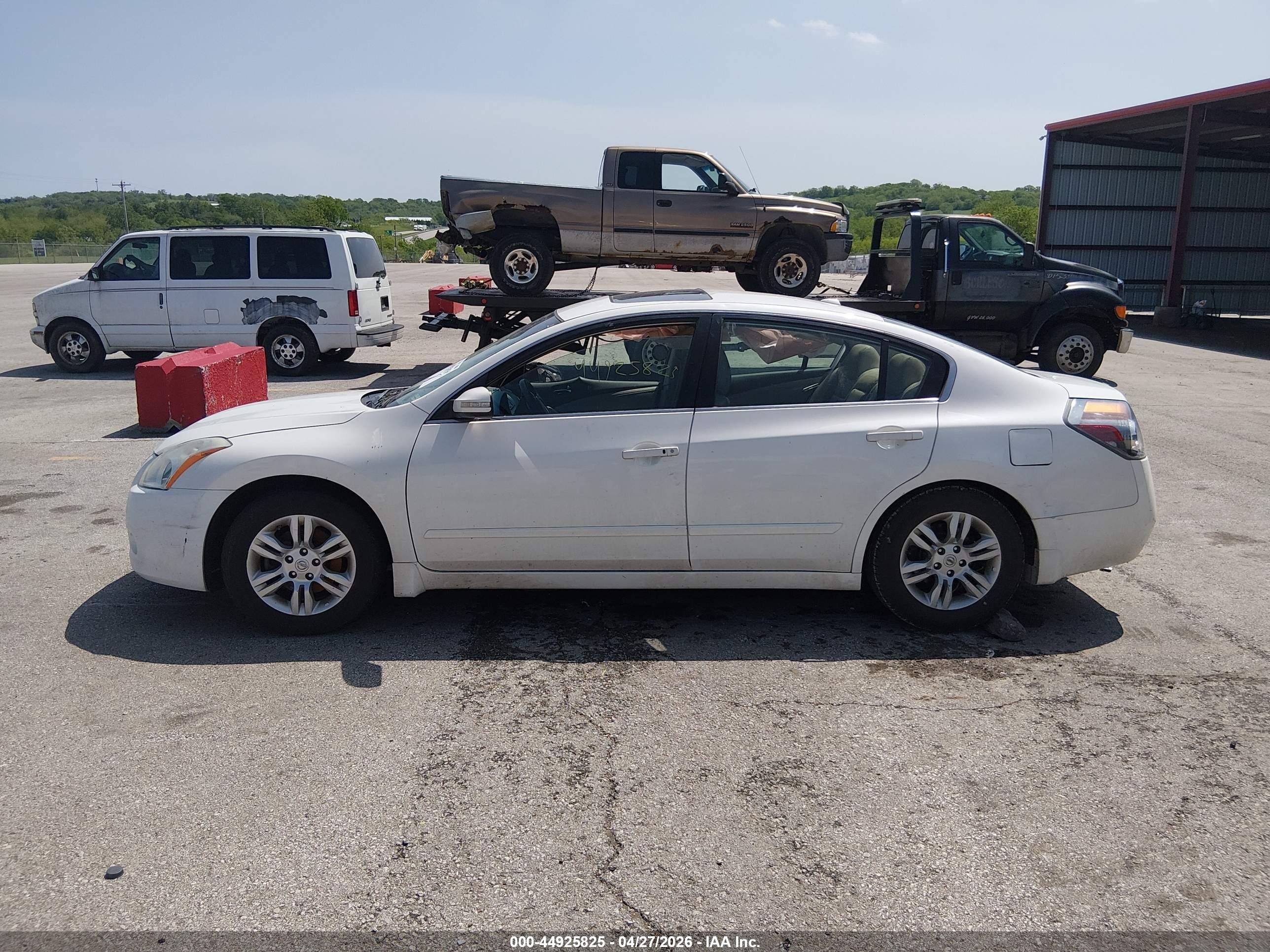 2012 Nissan Altima 2.5 S White vin: 1N4AL2AP5CN411796