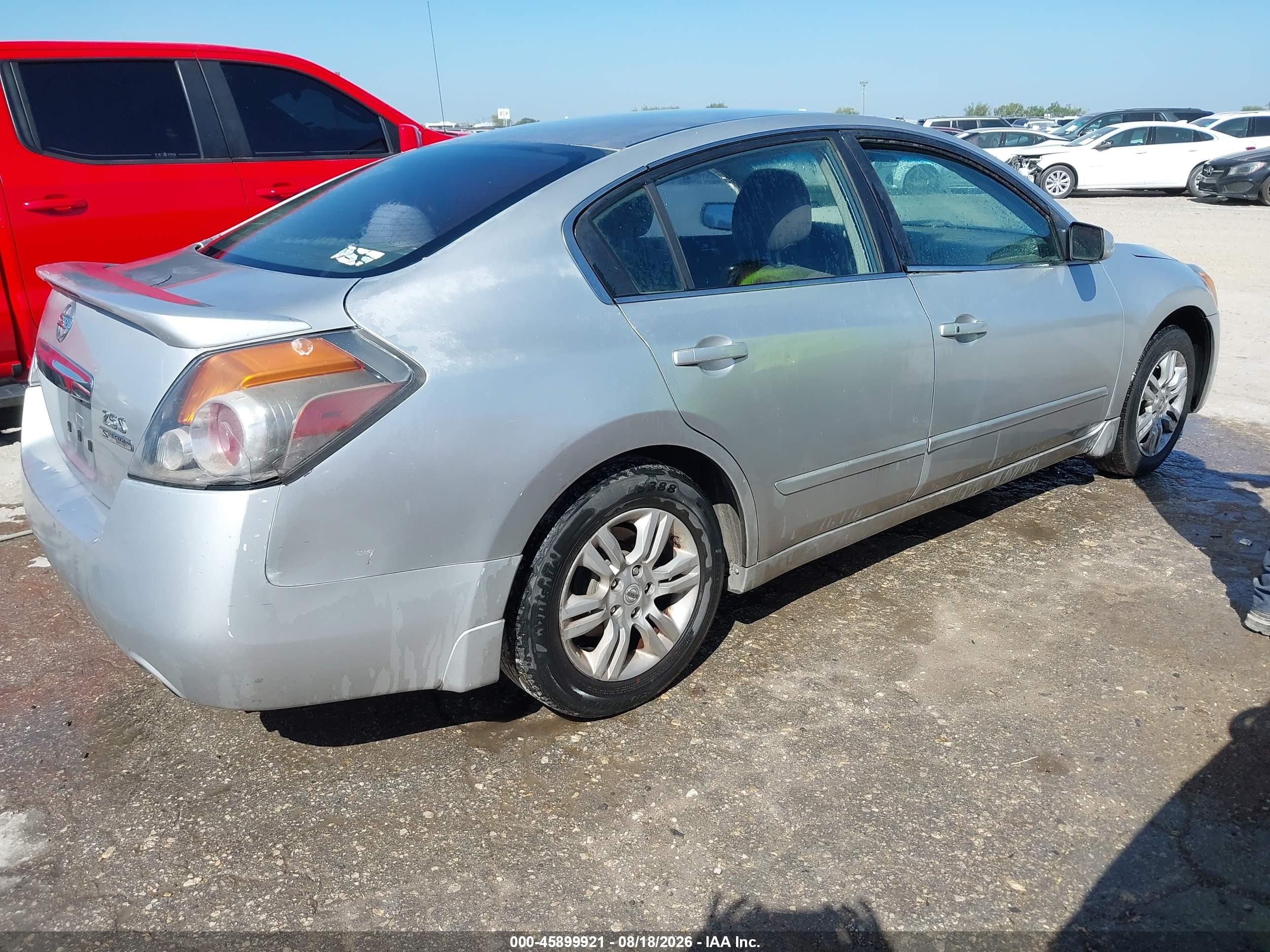 2012 Nissan Altima 2.5 S Silver vin: 1N4AL2AP5CN419087