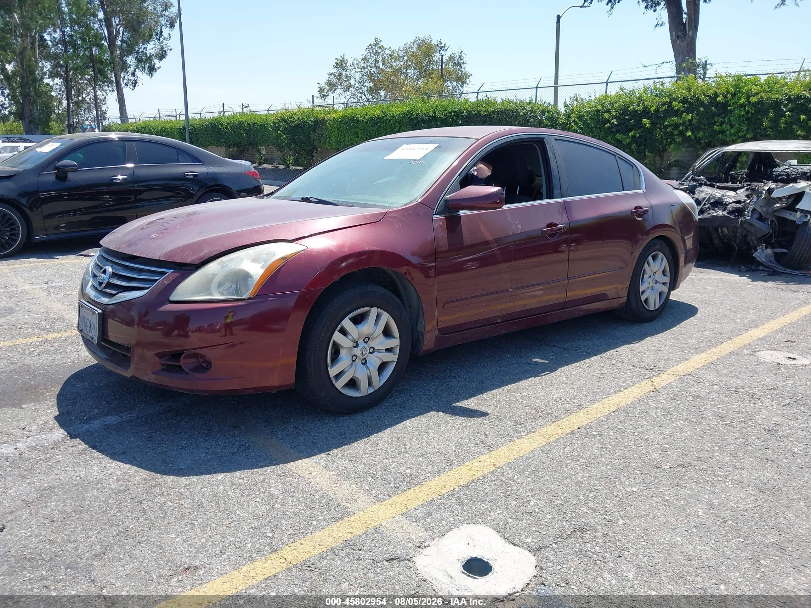 2012 Nissan Altima 2.5 S Burgundy vin: 1N4AL2AP5CN459668