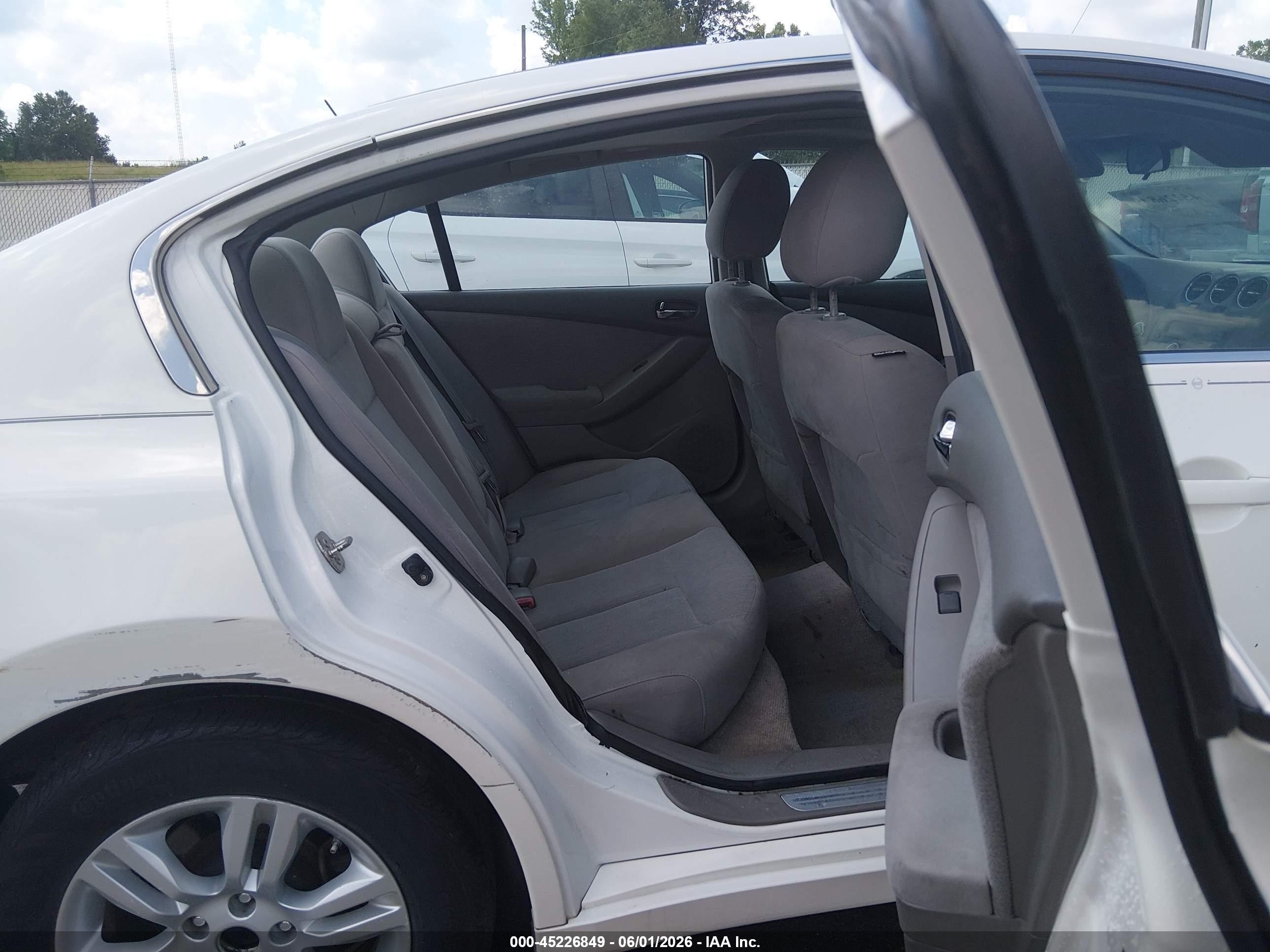 2012 Nissan Altima 2.5 S Белый vin: 1N4AL2AP5CN487874
