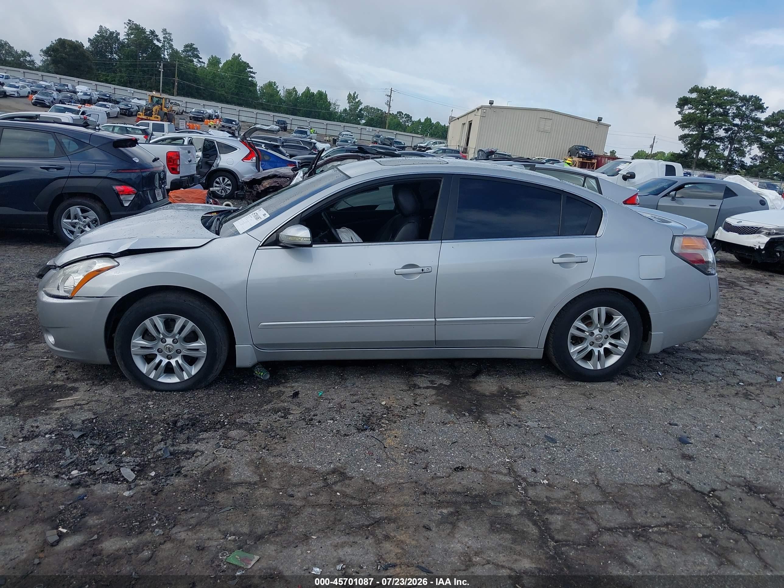 2012 Nissan Altima 2.5 S Silver vin: 1N4AL2AP5CN494551