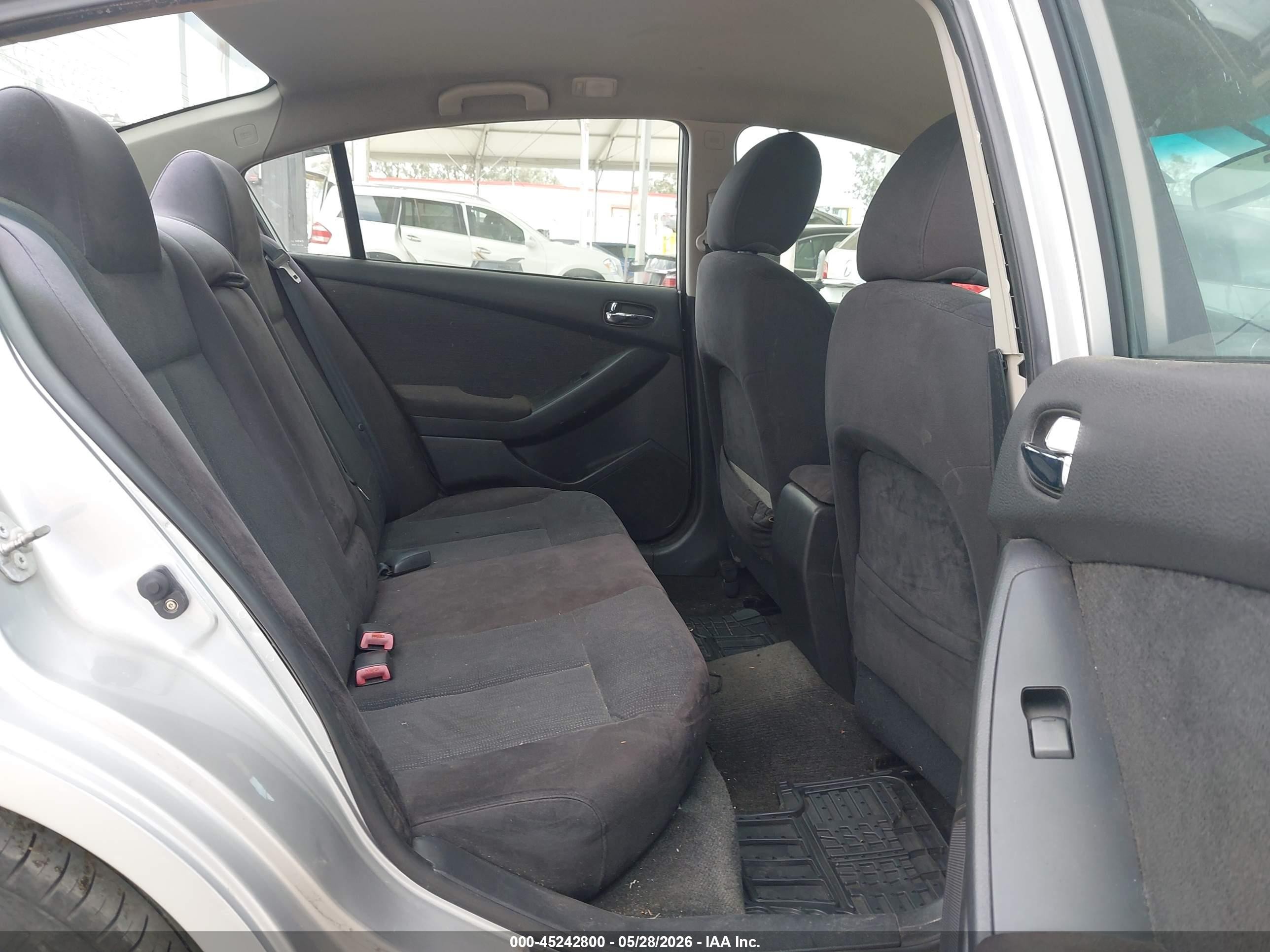 2012 Nissan Altima 2.5 S Silver vin: 1N4AL2AP5CN571287