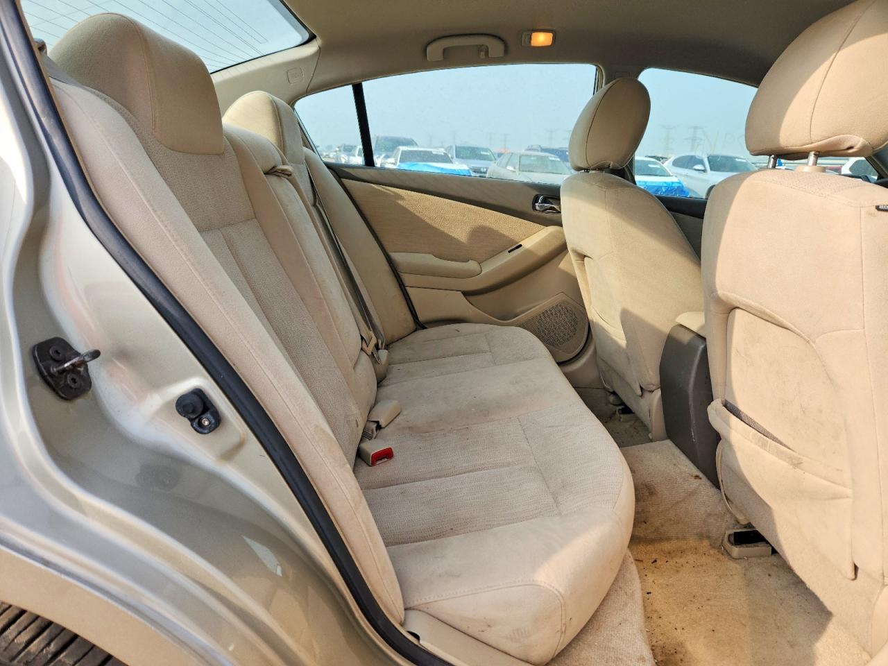 2010 Nissan Altima Base/s Beige vin: 1N4AL2AP6AC110933
