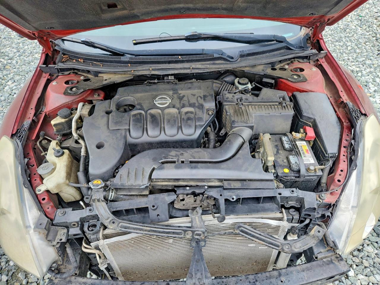 2010 Nissan Altima 2.5 Red vin: 1N4AL2AP6AC162935